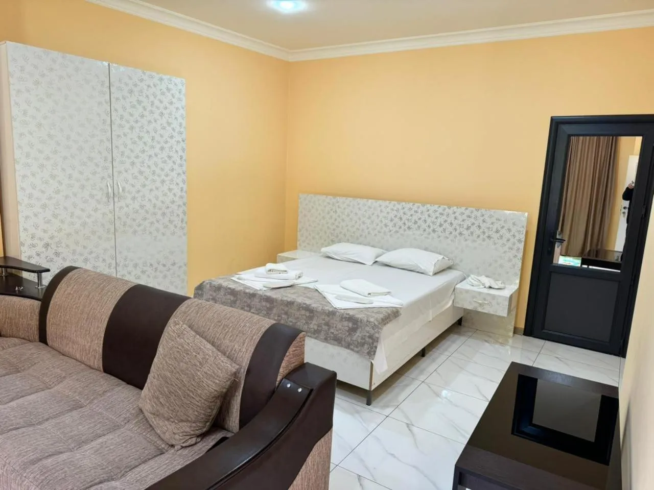 Bedroom, Bed in Red Hotel Yerevan Center