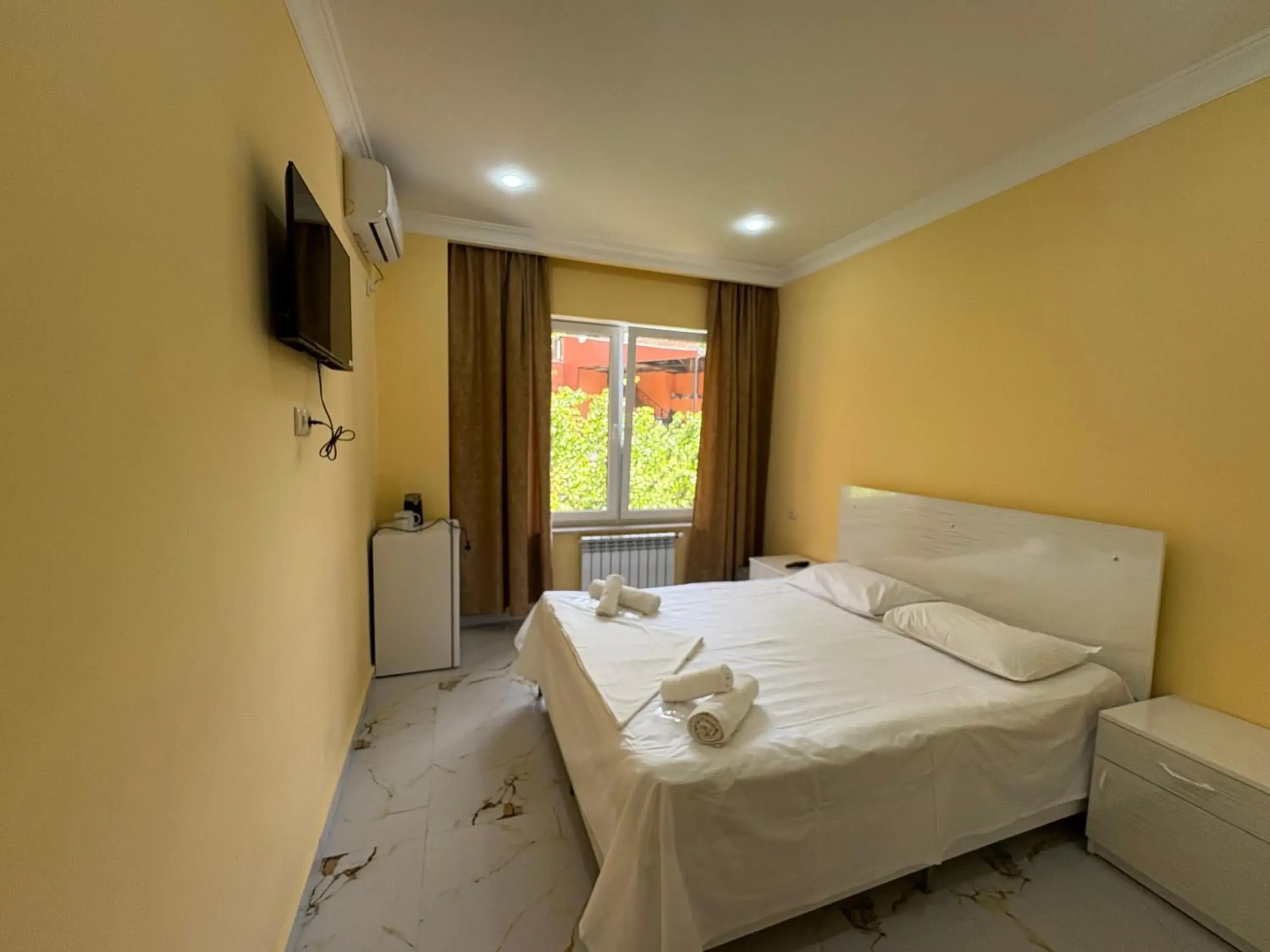 Standard Double or Twin Room in Red Hotel Yerevan Center Standard Double or Twin Room in Red Hotel Yerevan Center