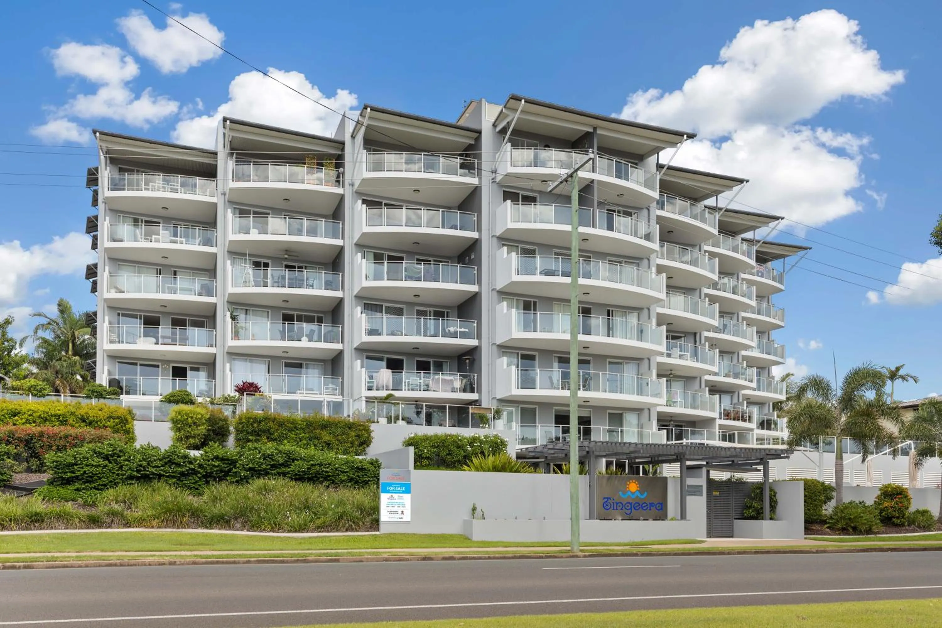 Tingeera Beachfront Apartments
