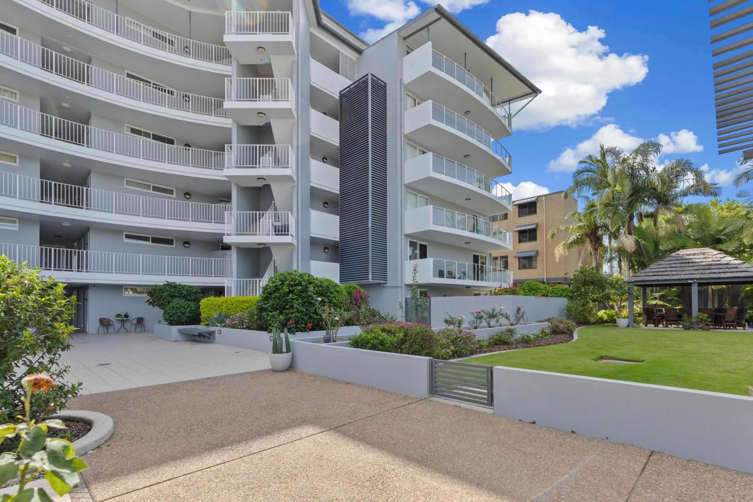 Property building in Tingeera Beachfront Apartments