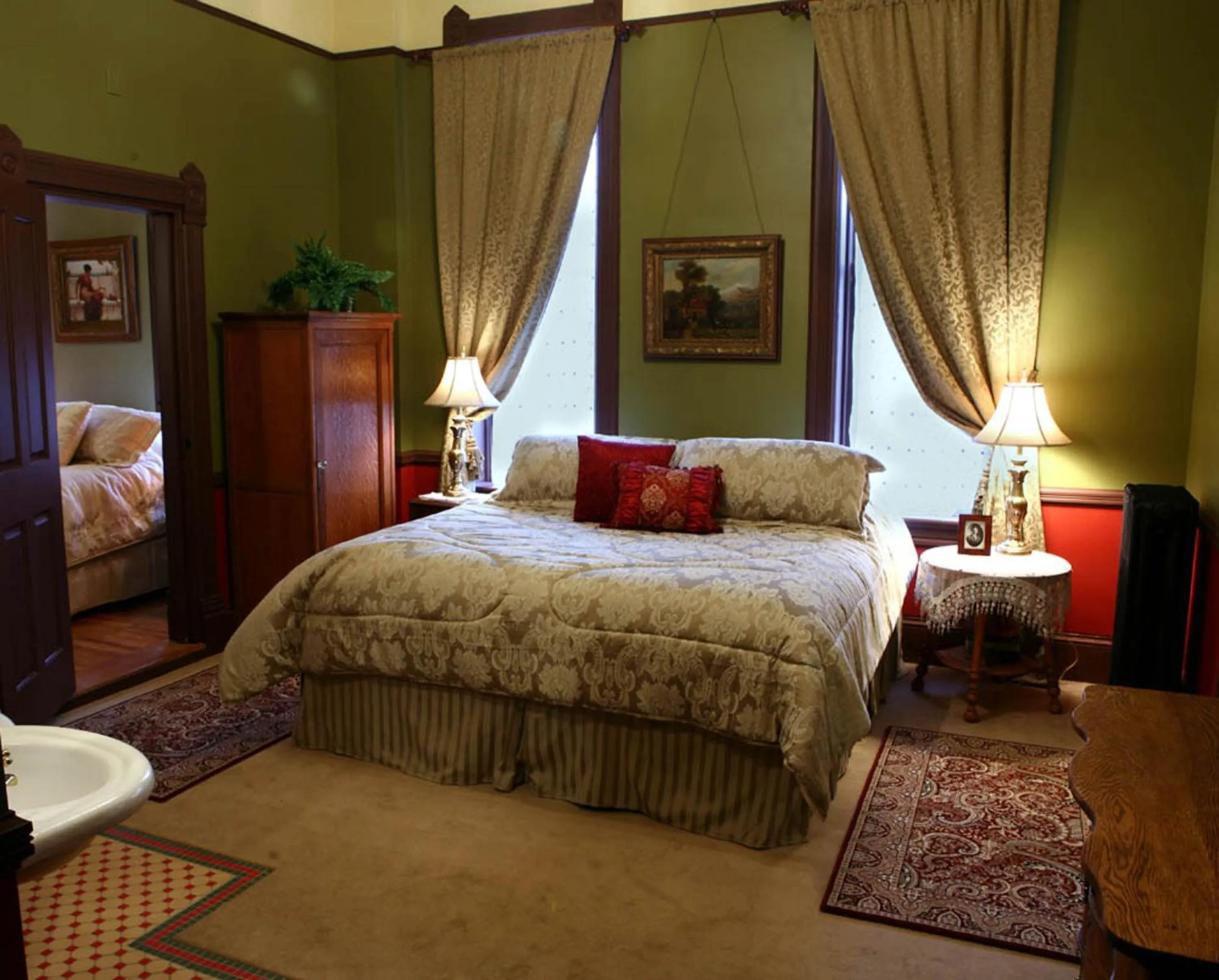 Bed in Martin & Mason Hotel