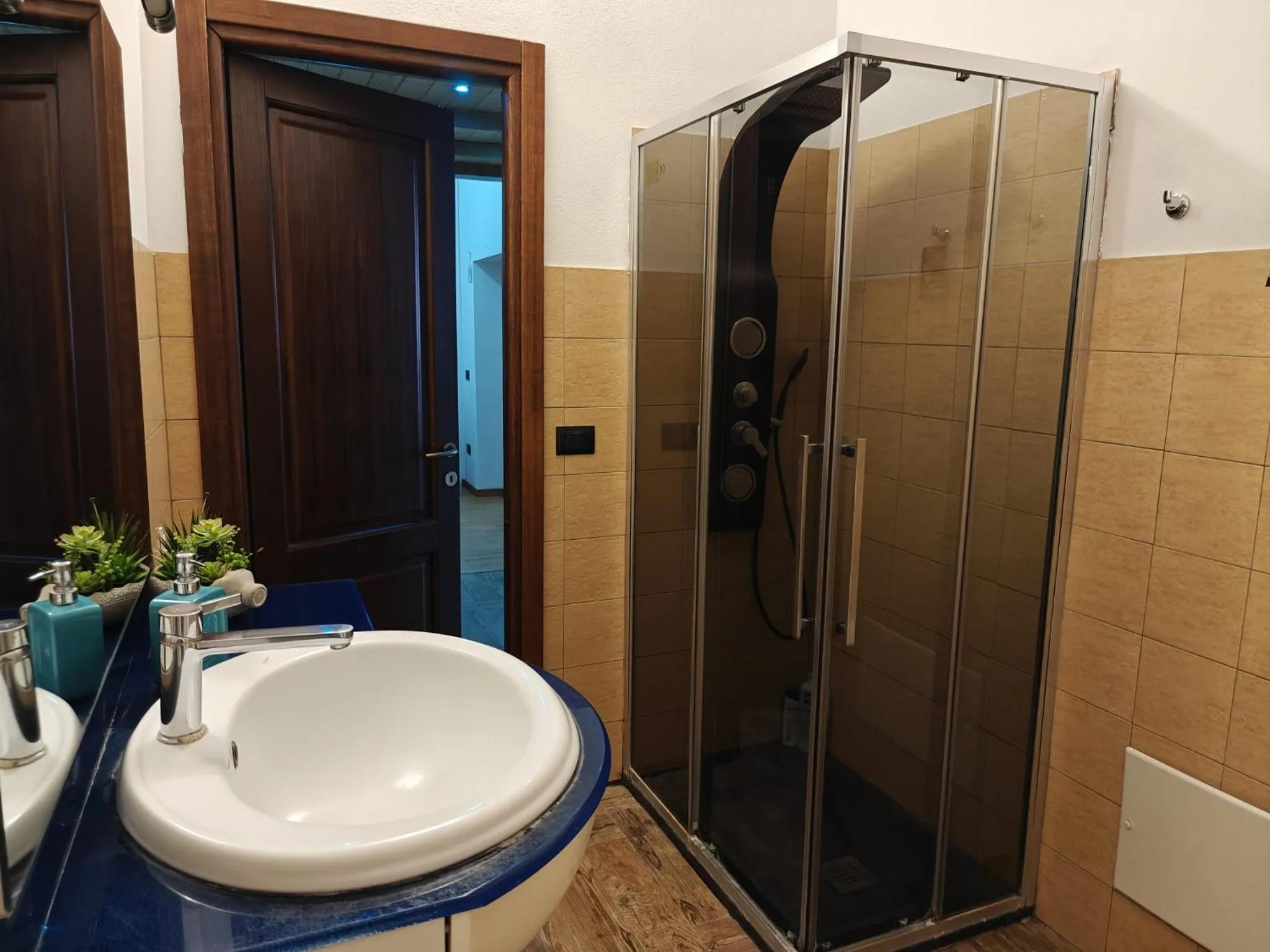 Shower in Albero della musica