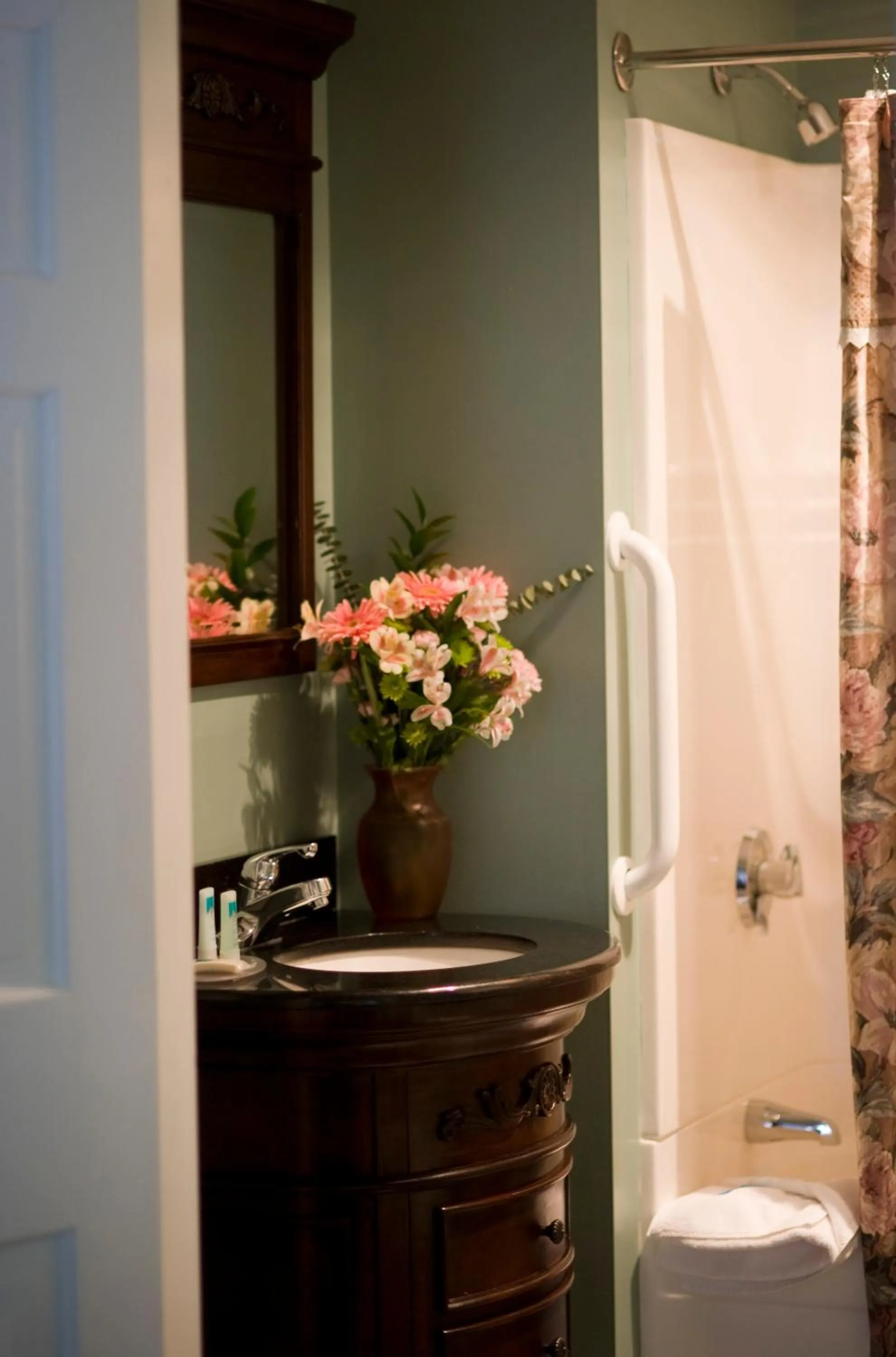 Decorative detail in Bar Harbor Manor