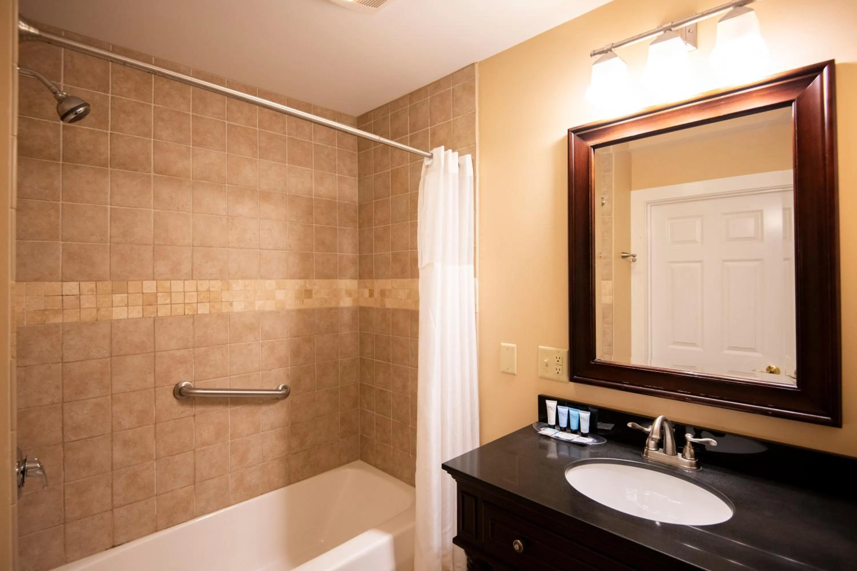 Shower in Bar Harbor Manor