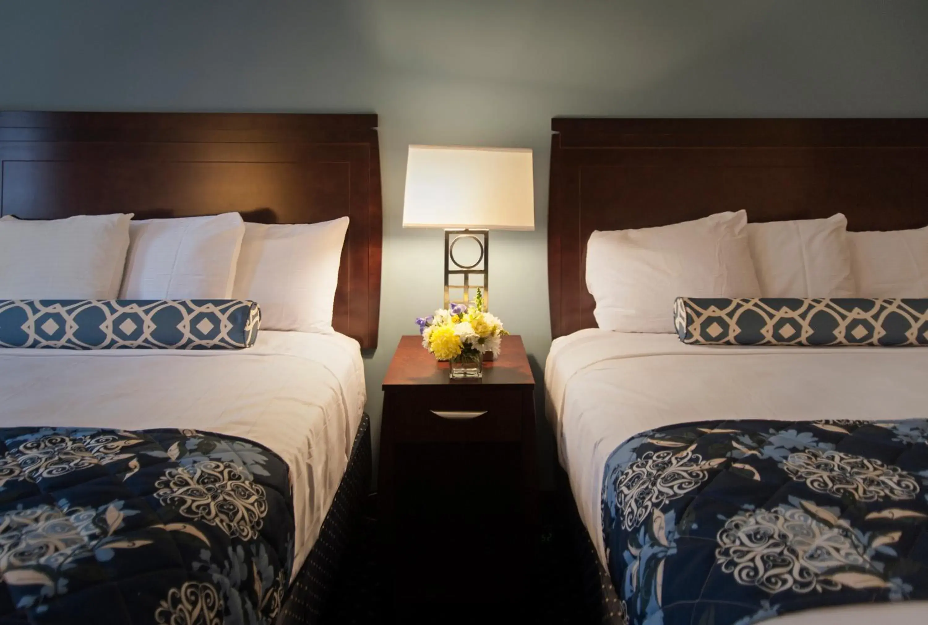 Hotel Queen in Bar Harbor Manor Hotel Queen in Bar Harbor Manor