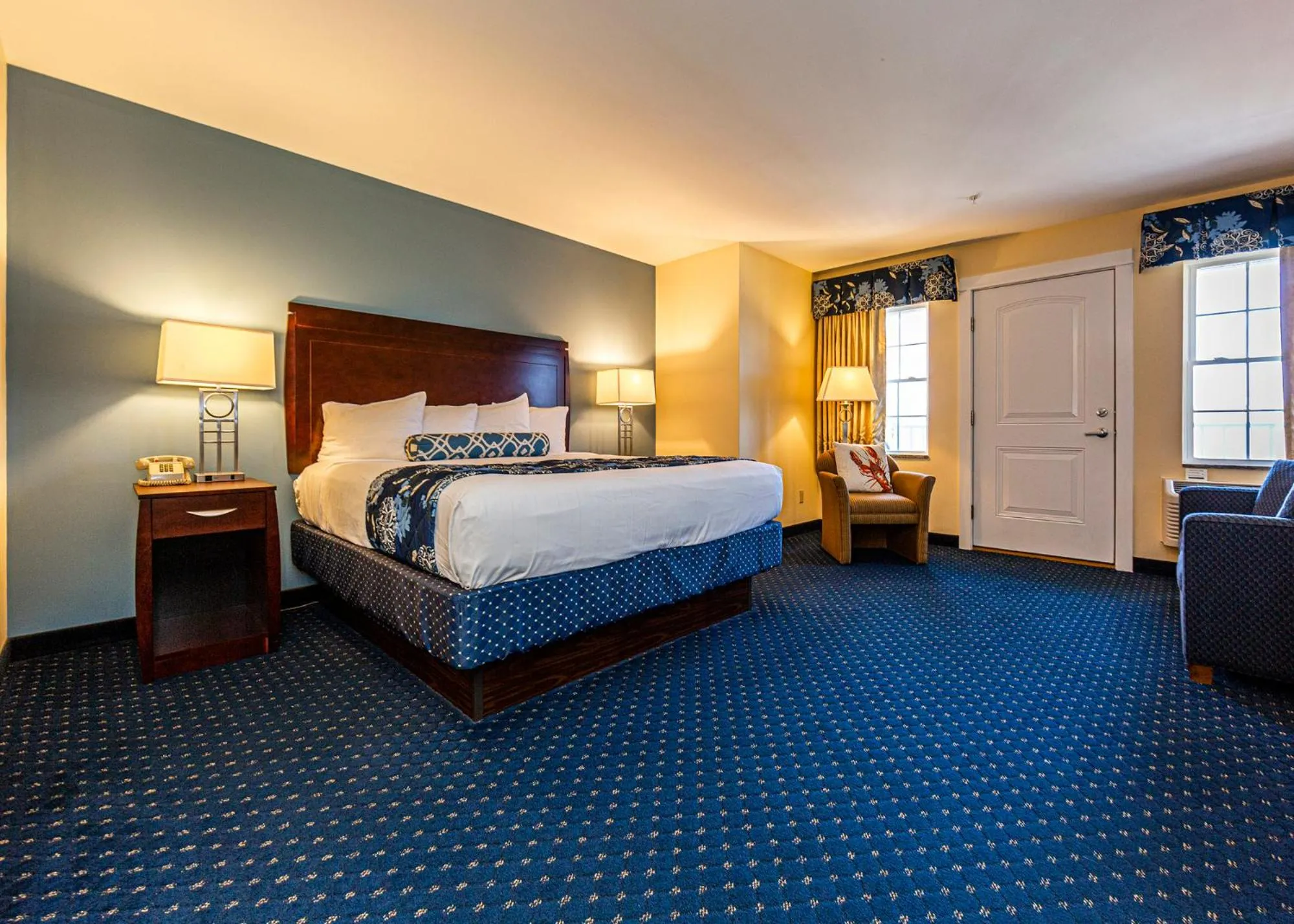 Photo of the whole room, Bed in Bar Harbor Manor