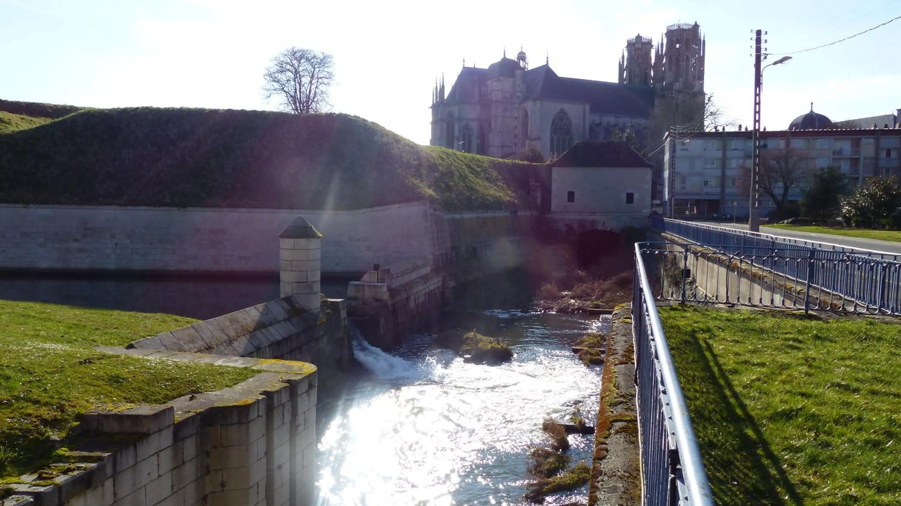 Nearby landmark in Hotel De L'Europe