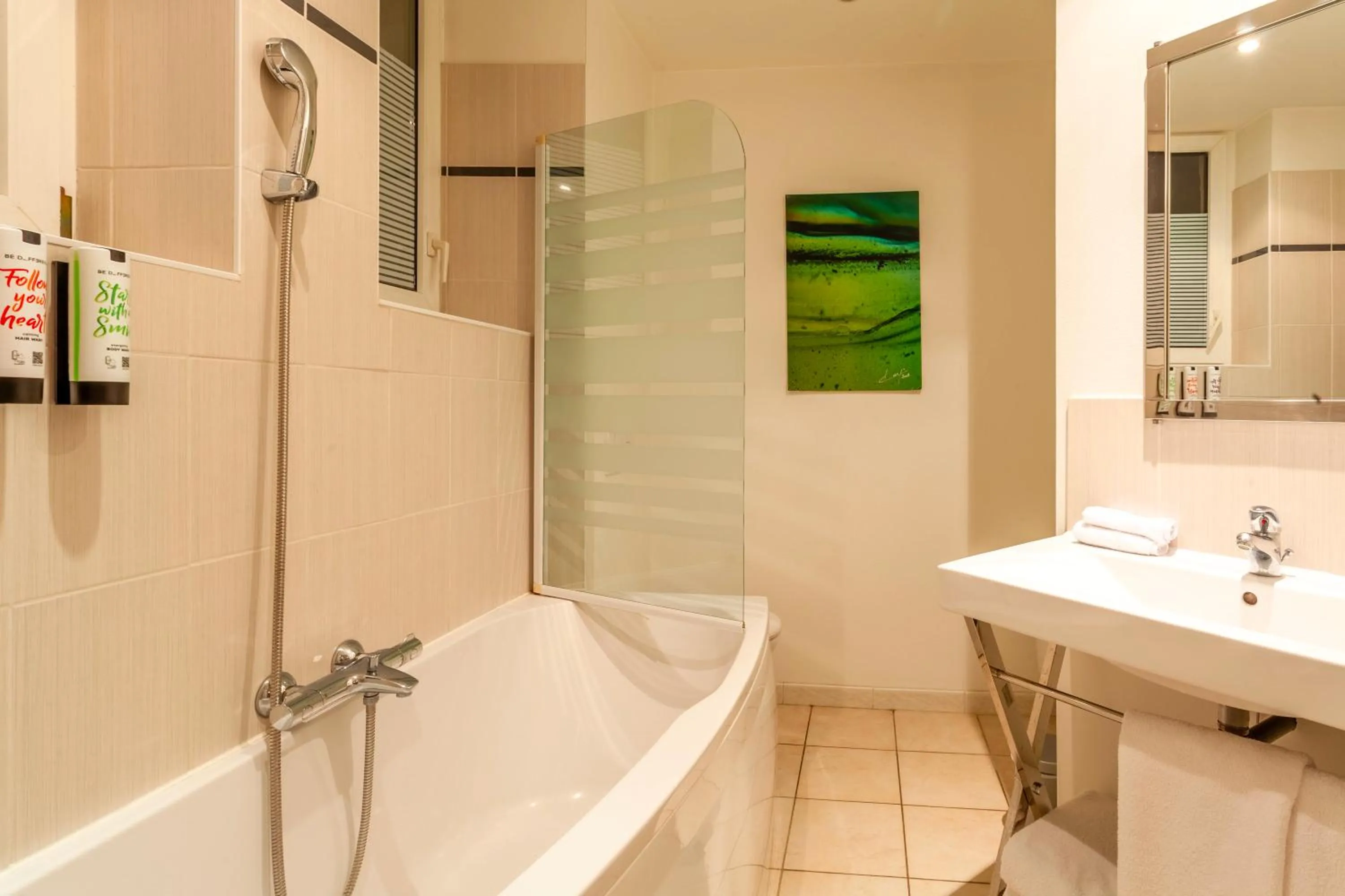 Shower in Providence Hotel