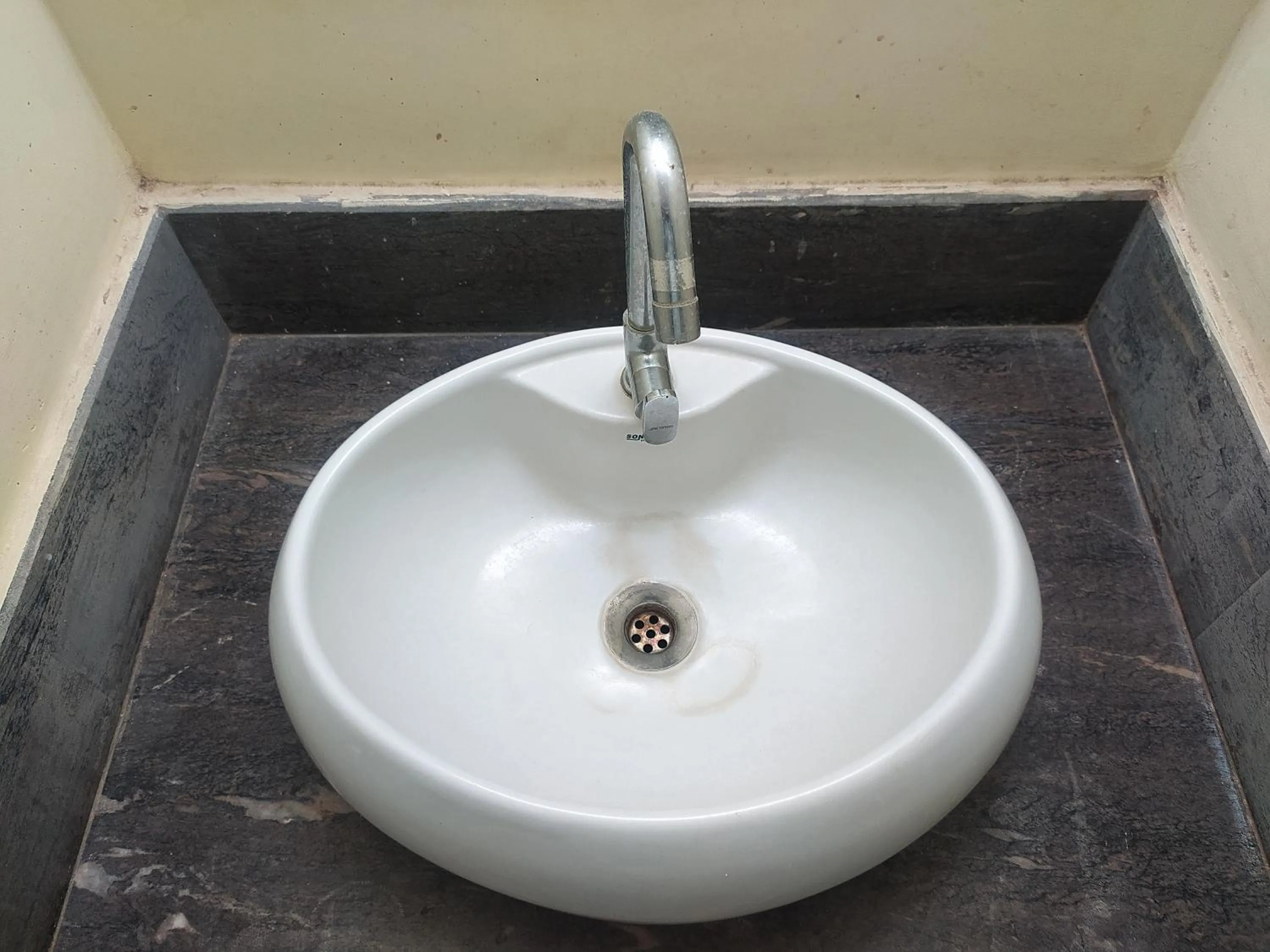 Bathroom in Sea Winds Hotel, Guhagar