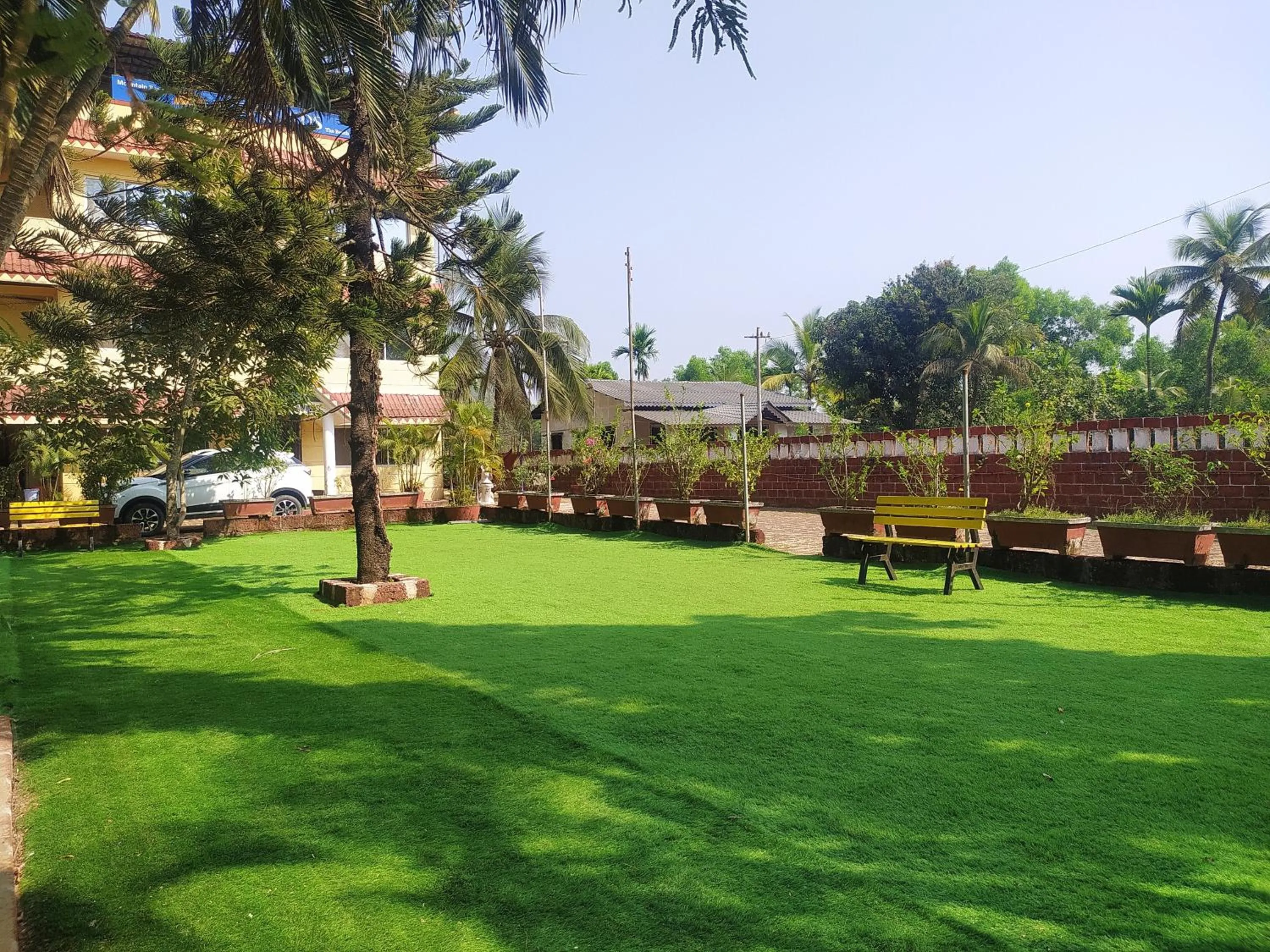 Garden in Sea Winds Hotel, Guhagar