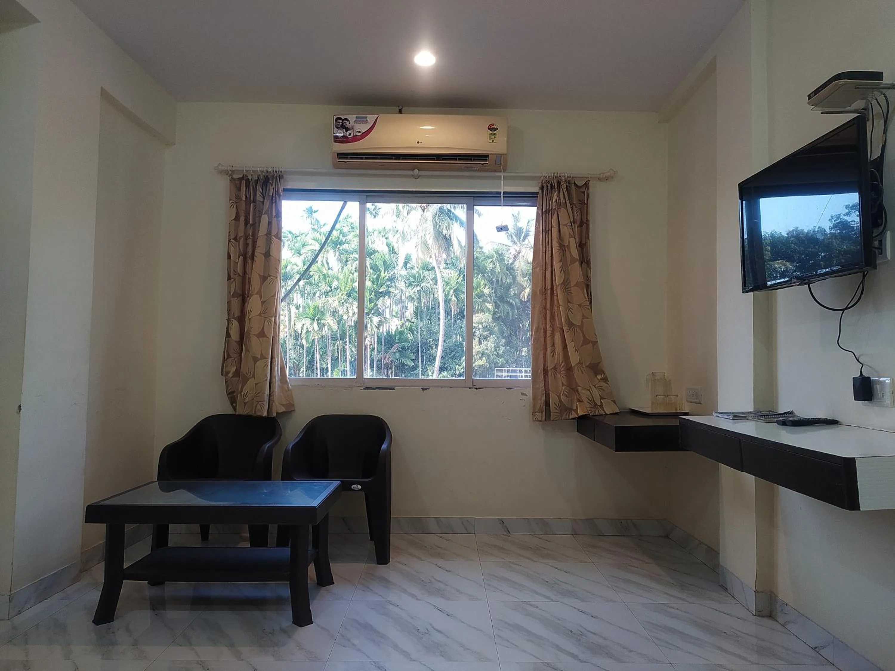 Garden view in Sea Winds Hotel, Guhagar