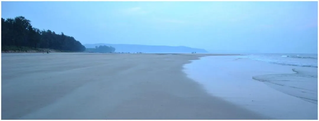 Beach in Sea Winds Hotel, Guhagar