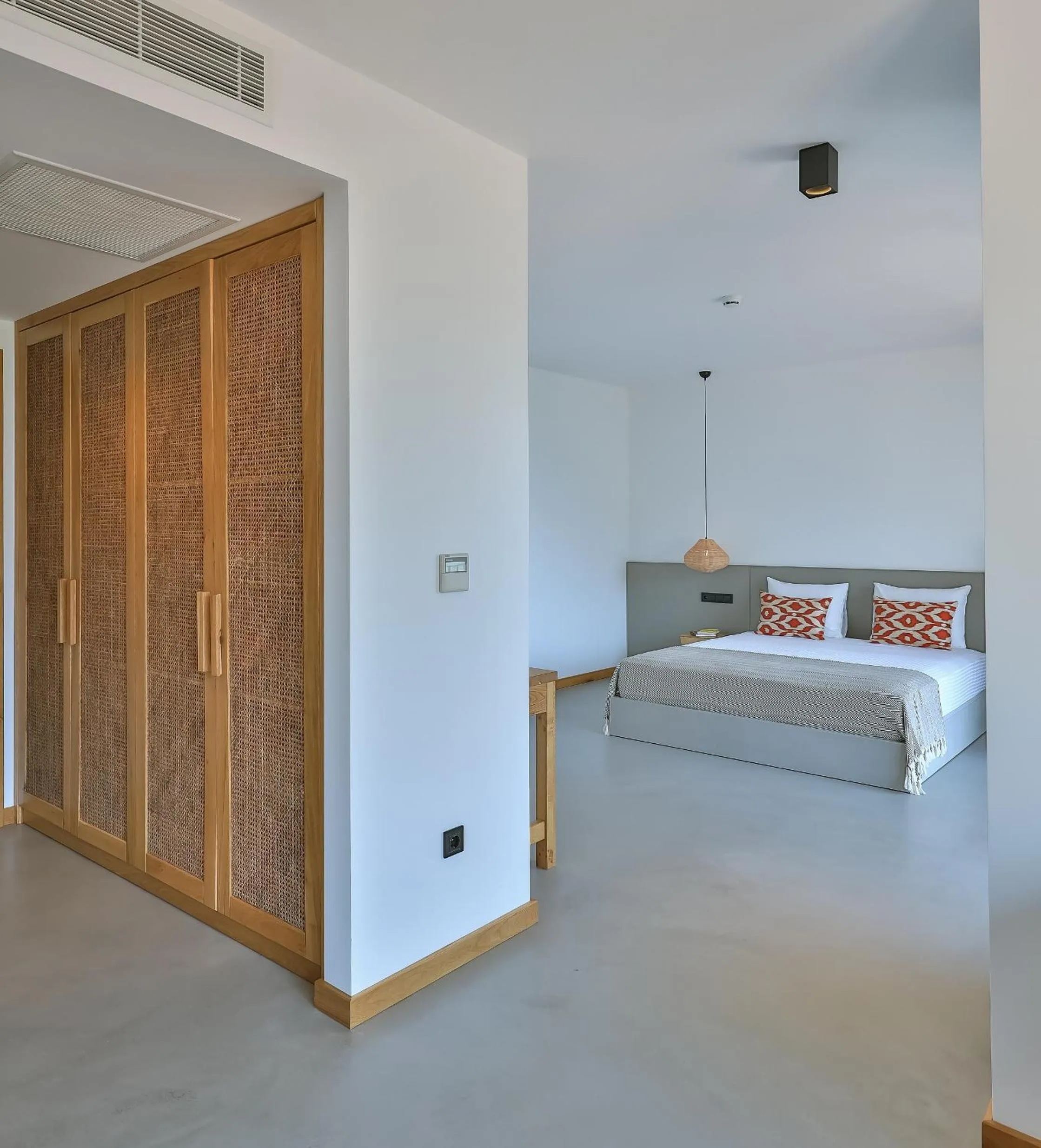 wardrobe, Bed in Carruba Boutique Hotel