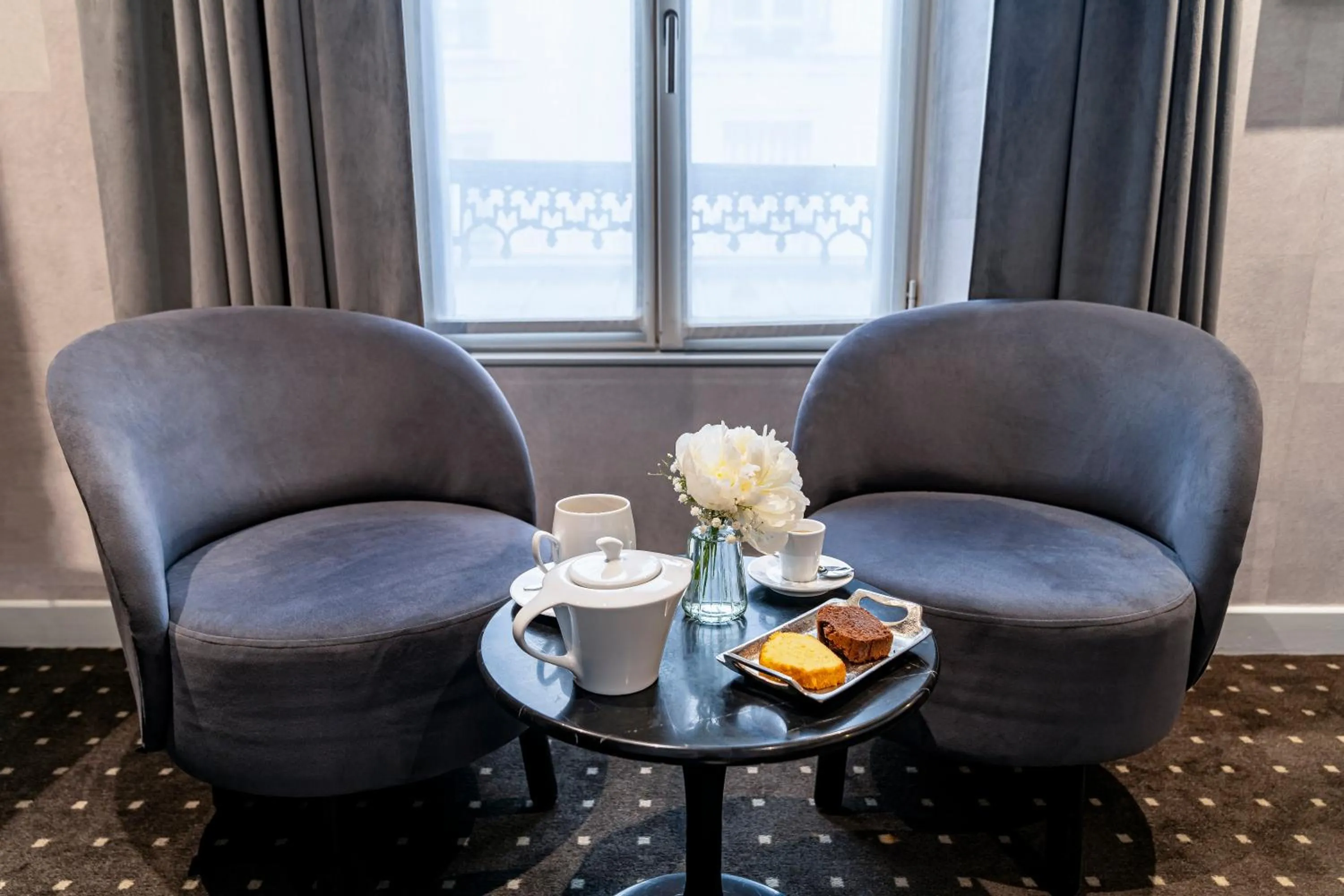 Hotel de la Paix Tour Eiffel