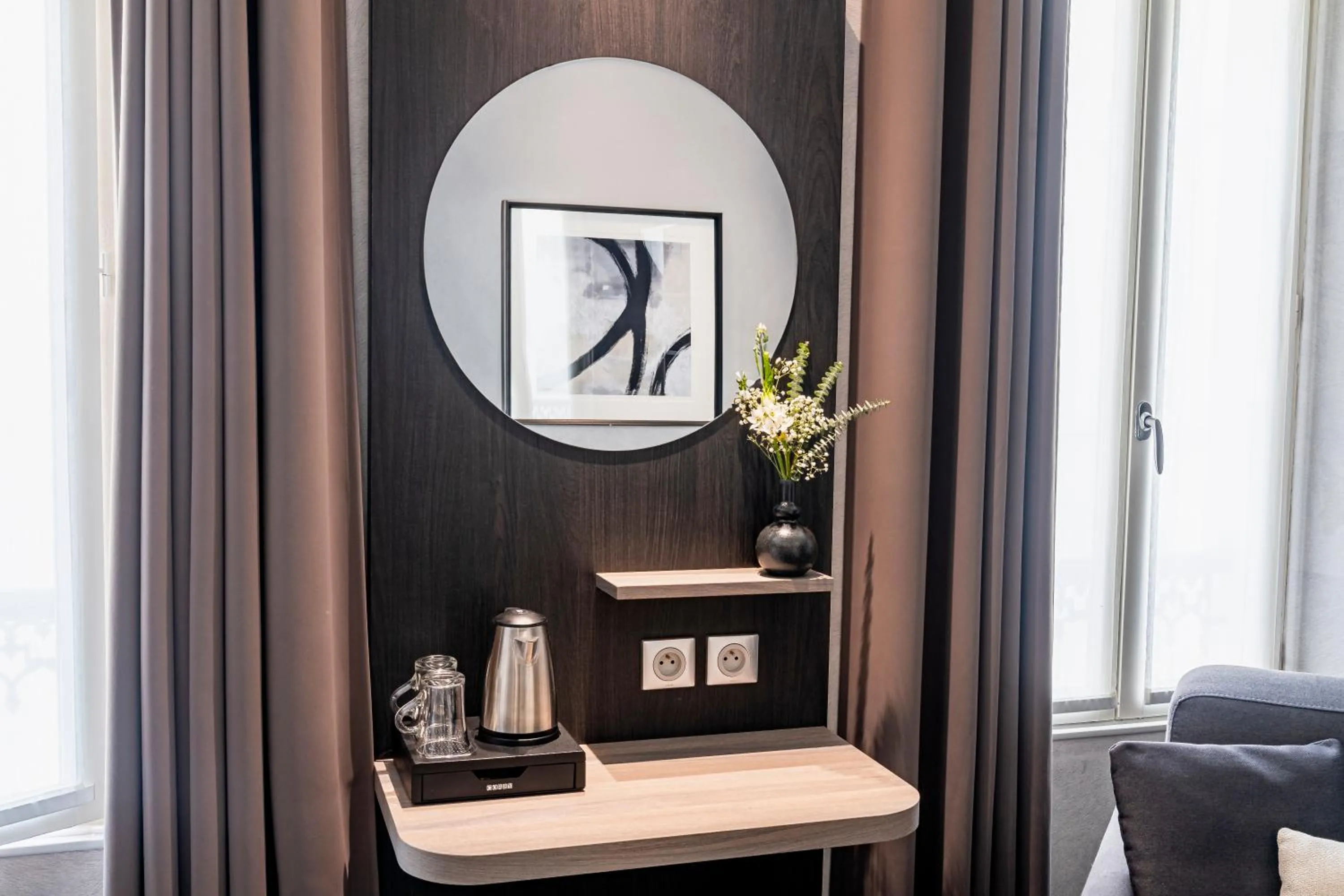 Hotel de la Paix Tour Eiffel