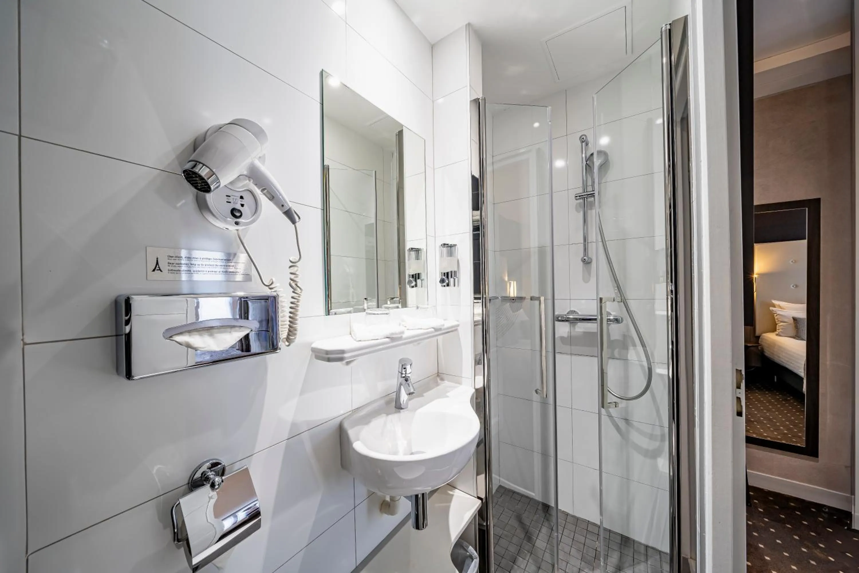 Hotel de la Paix Tour Eiffel