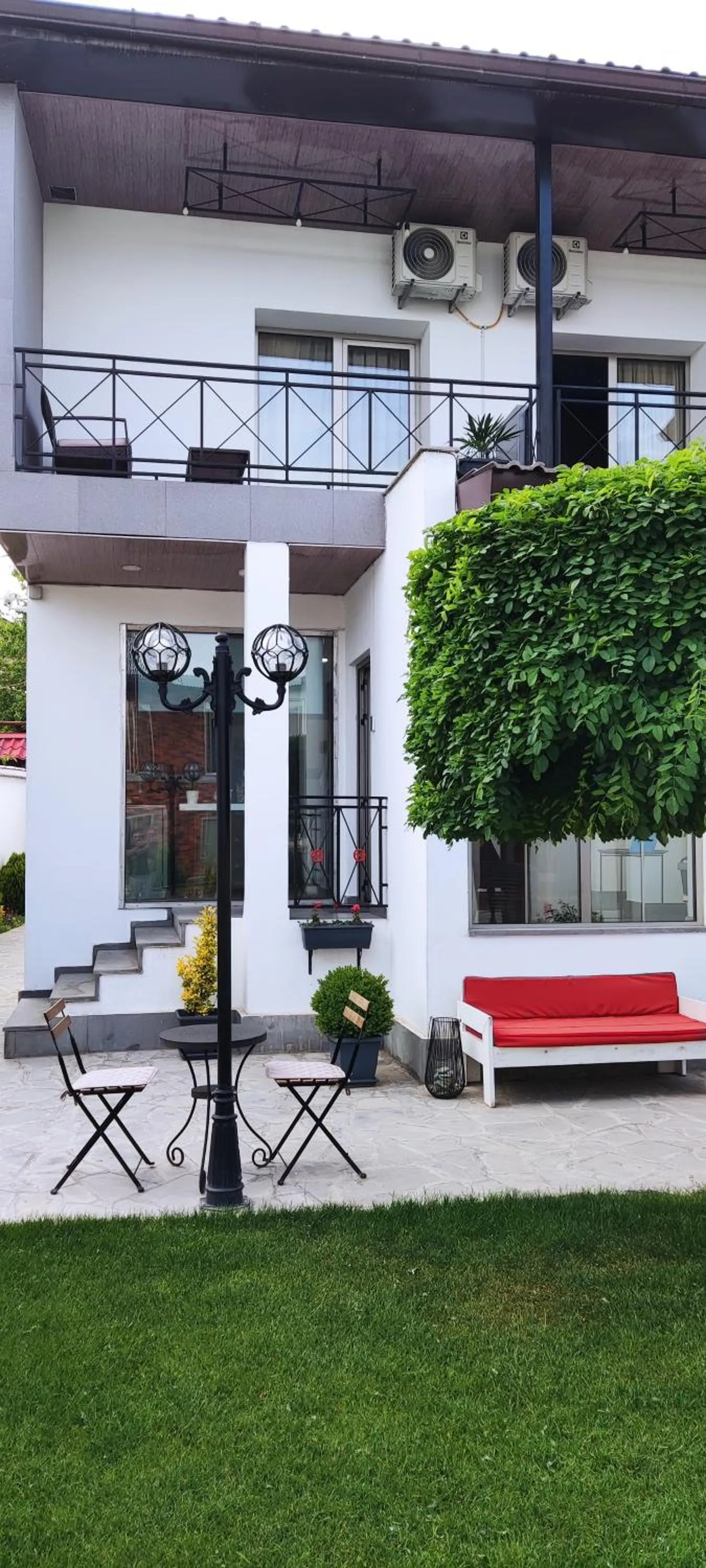 Property building in Garden Lounge Hotel