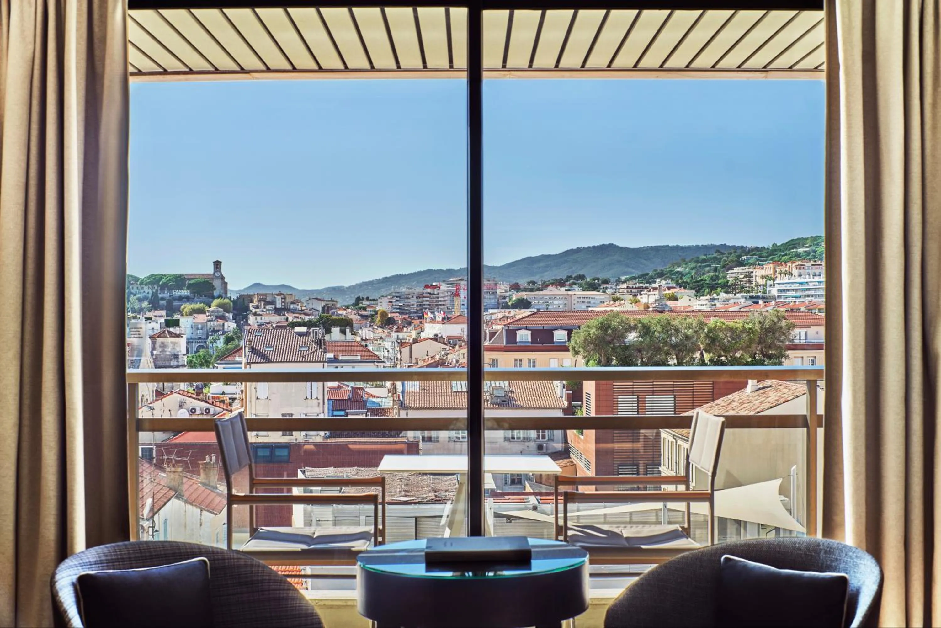 Bedroom in Hôtel Barrière Le Gray d'Albion