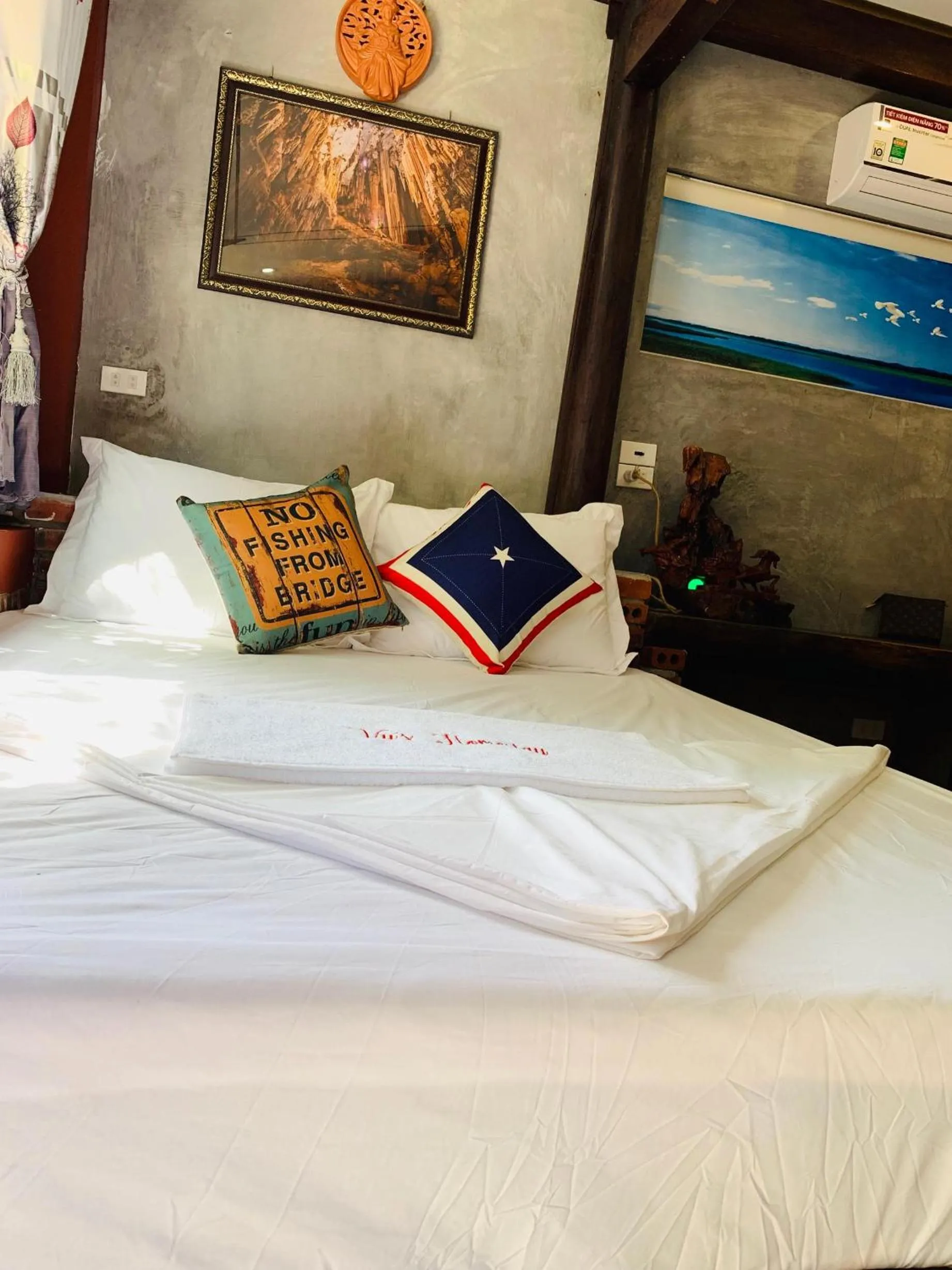 Bed in Vu's Homestay