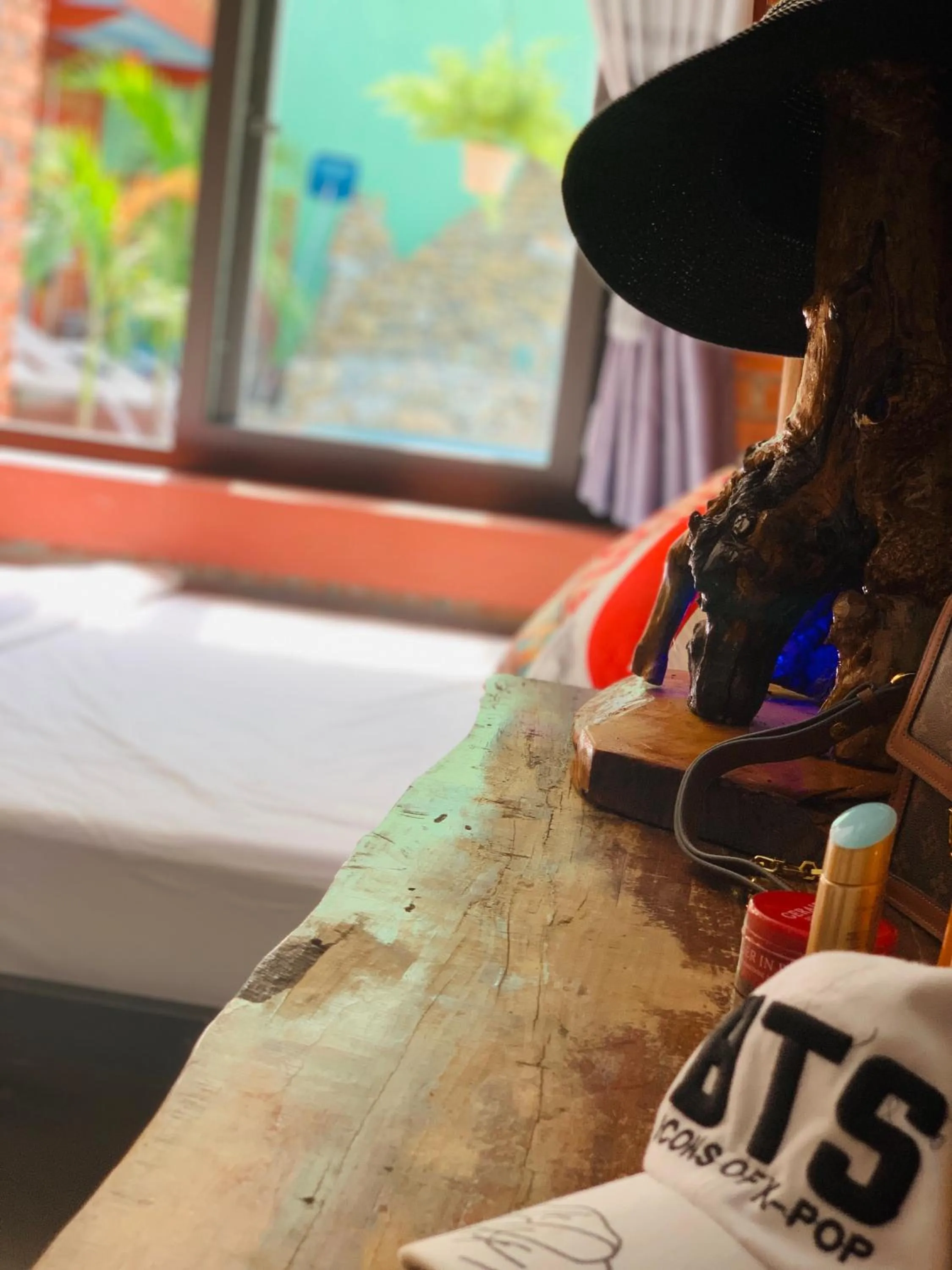 Drinks, Bed in Vu's Homestay