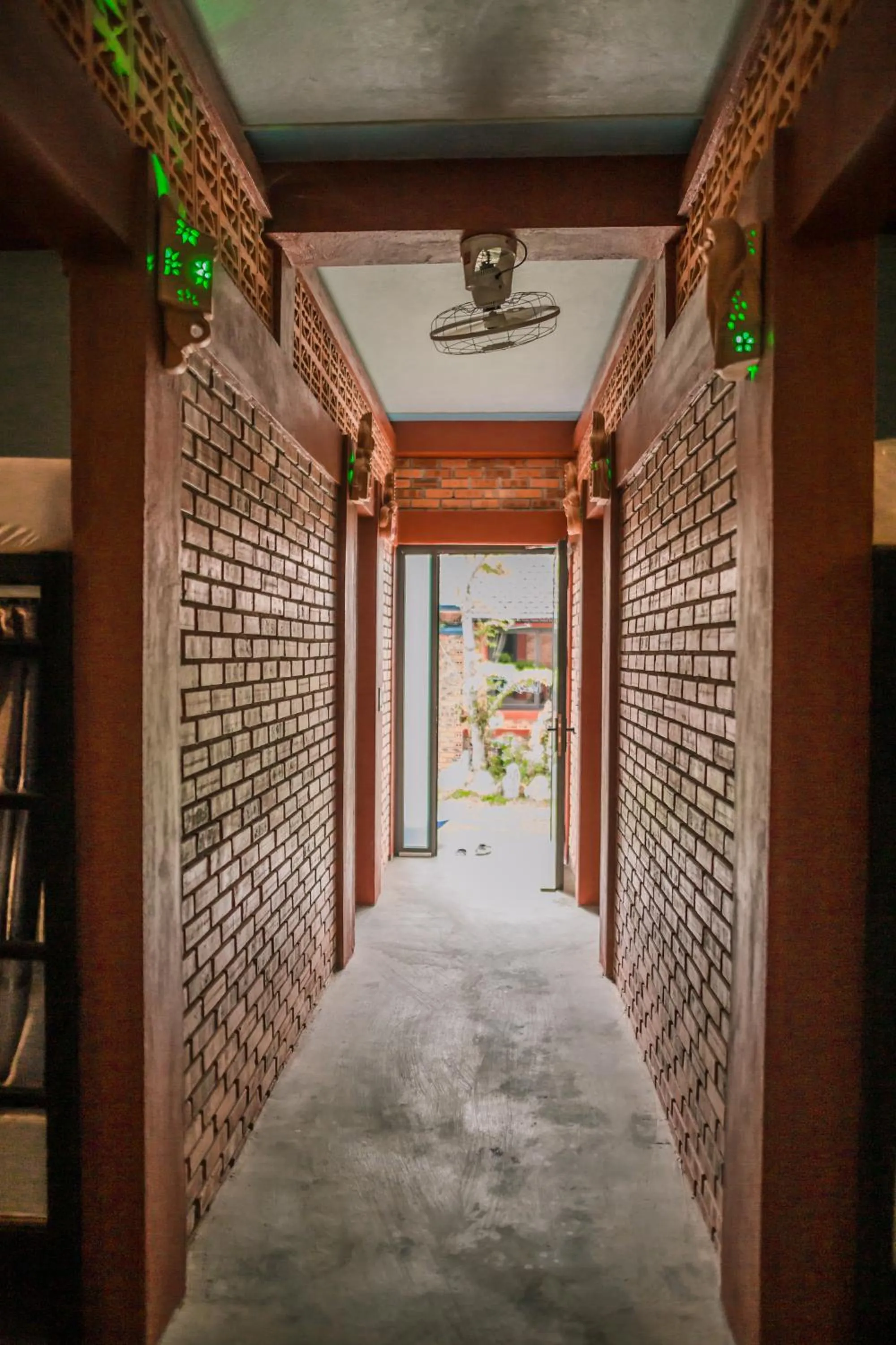 bunk bed in Vu's Homestay