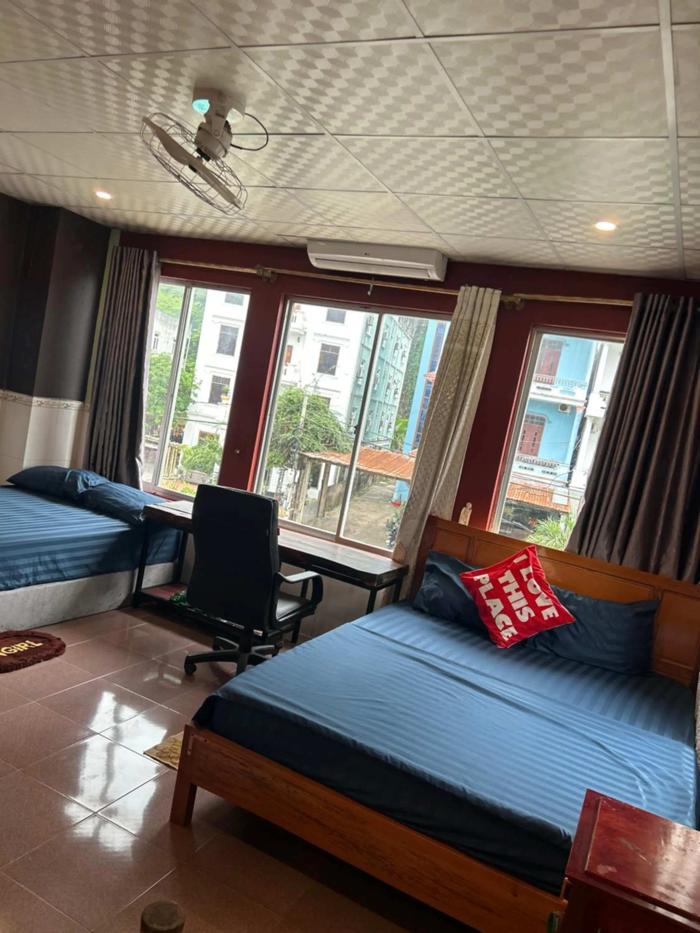 Bed in Vu's Homestay