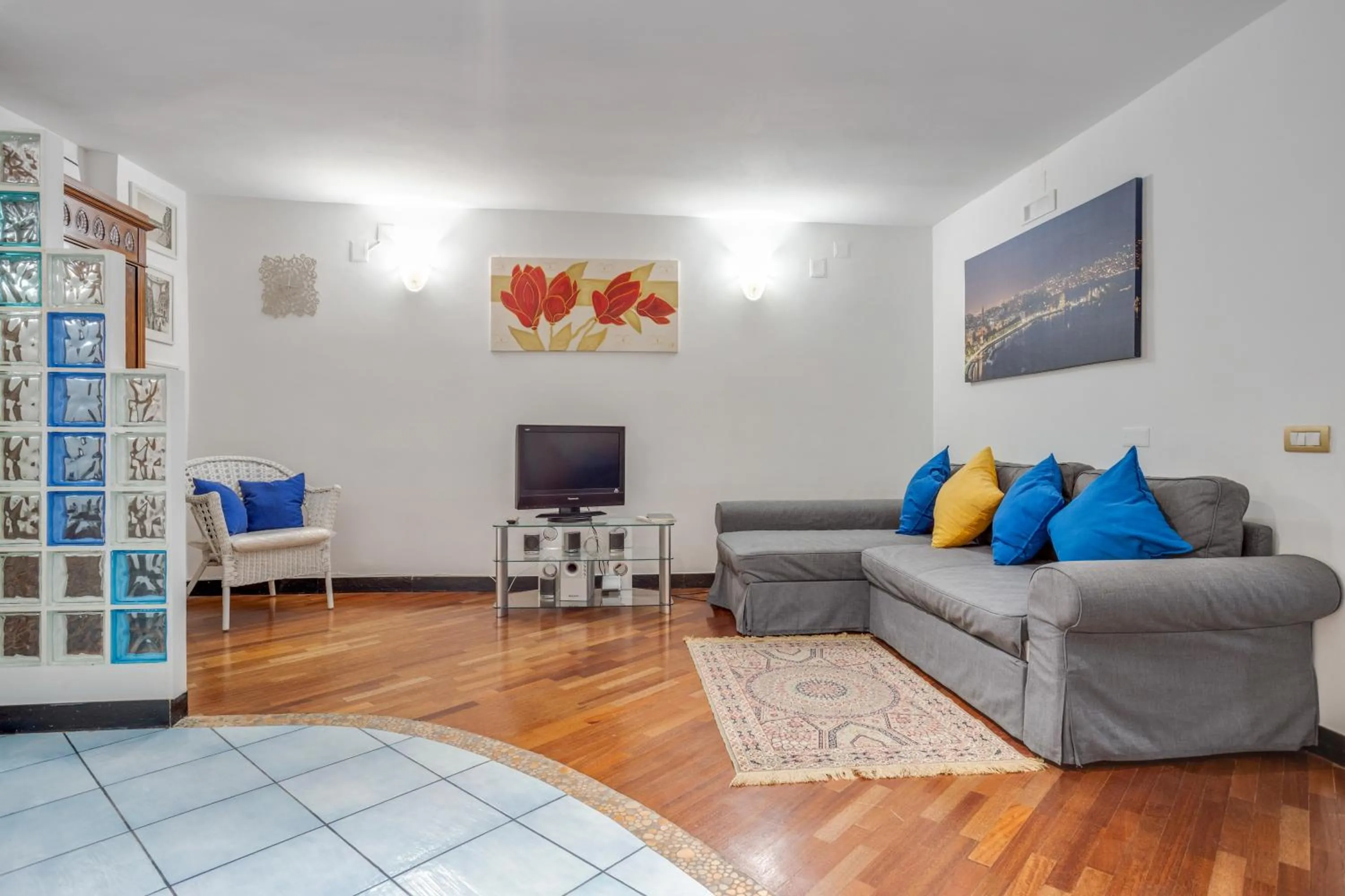 Living room in GuestHost - Casa Querida Central & Elegant Flat
