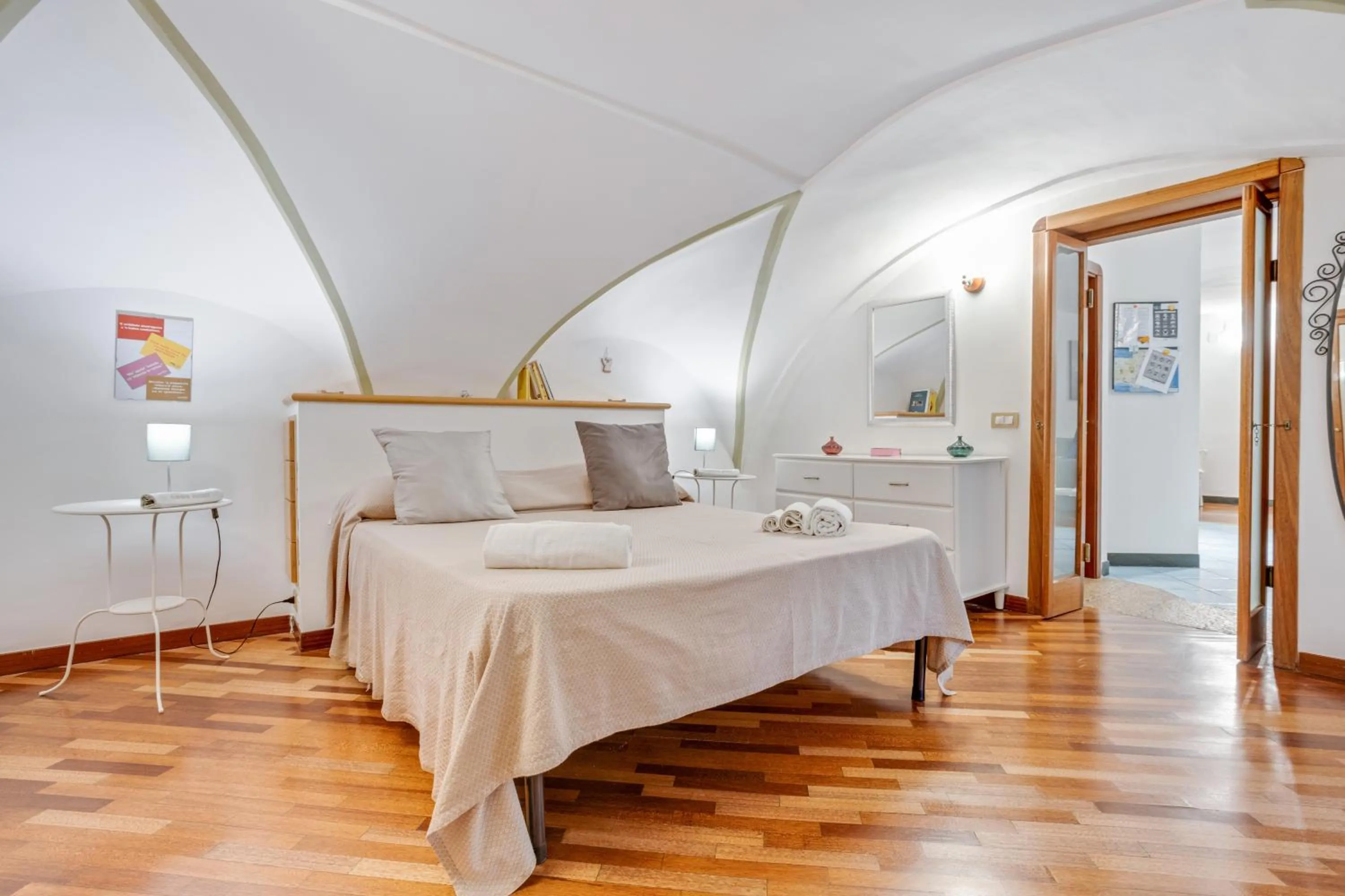 Bedroom, Bed in GuestHost - Casa Querida Central & Elegant Flat