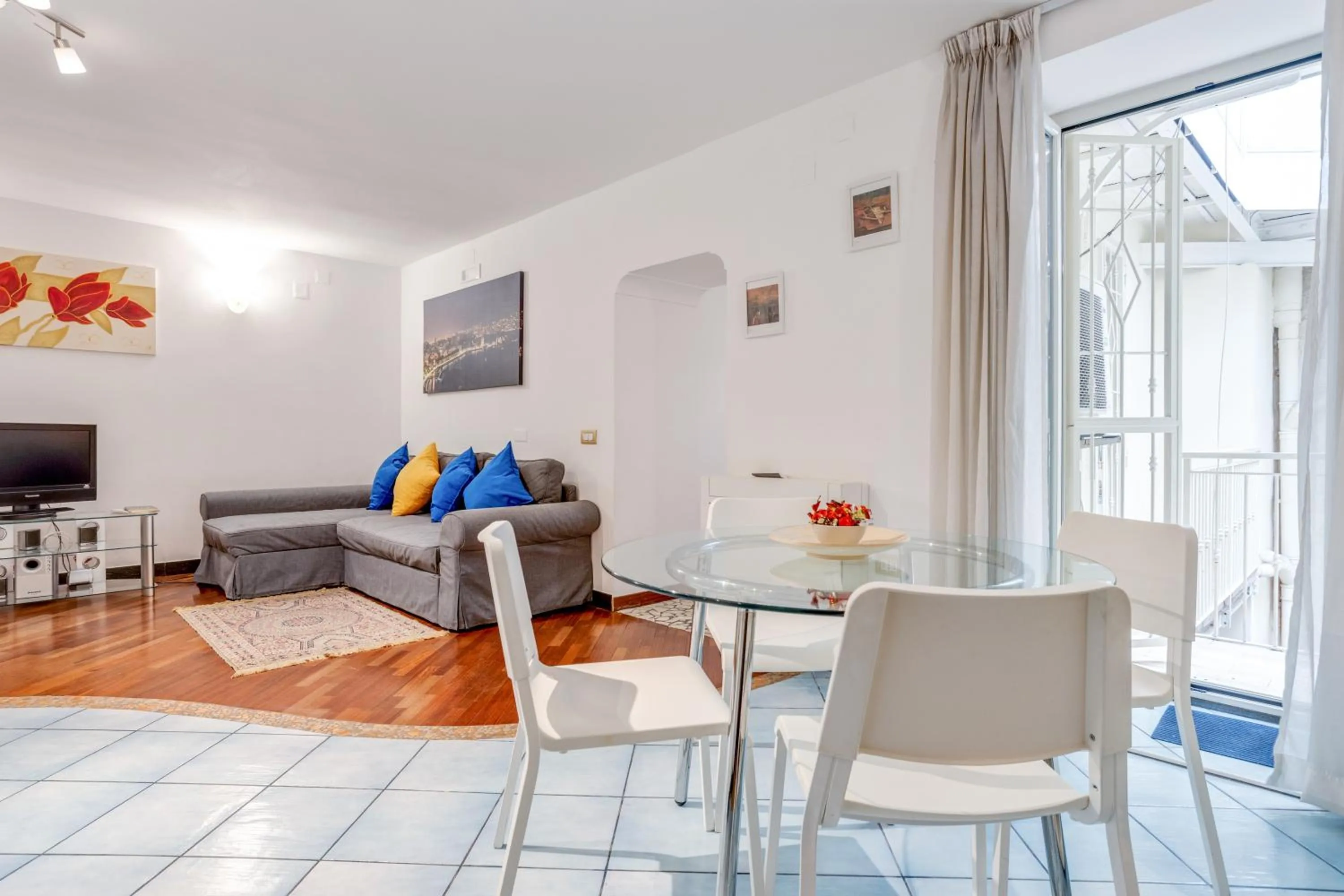 Living room in GuestHost - Casa Querida Central & Elegant Flat