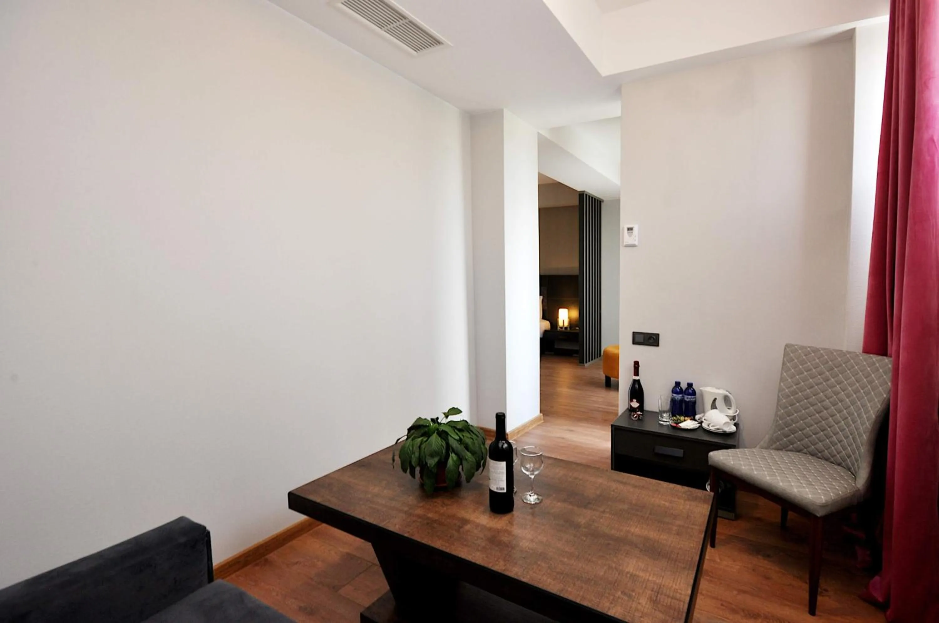 Seating area in Jazz Hotel