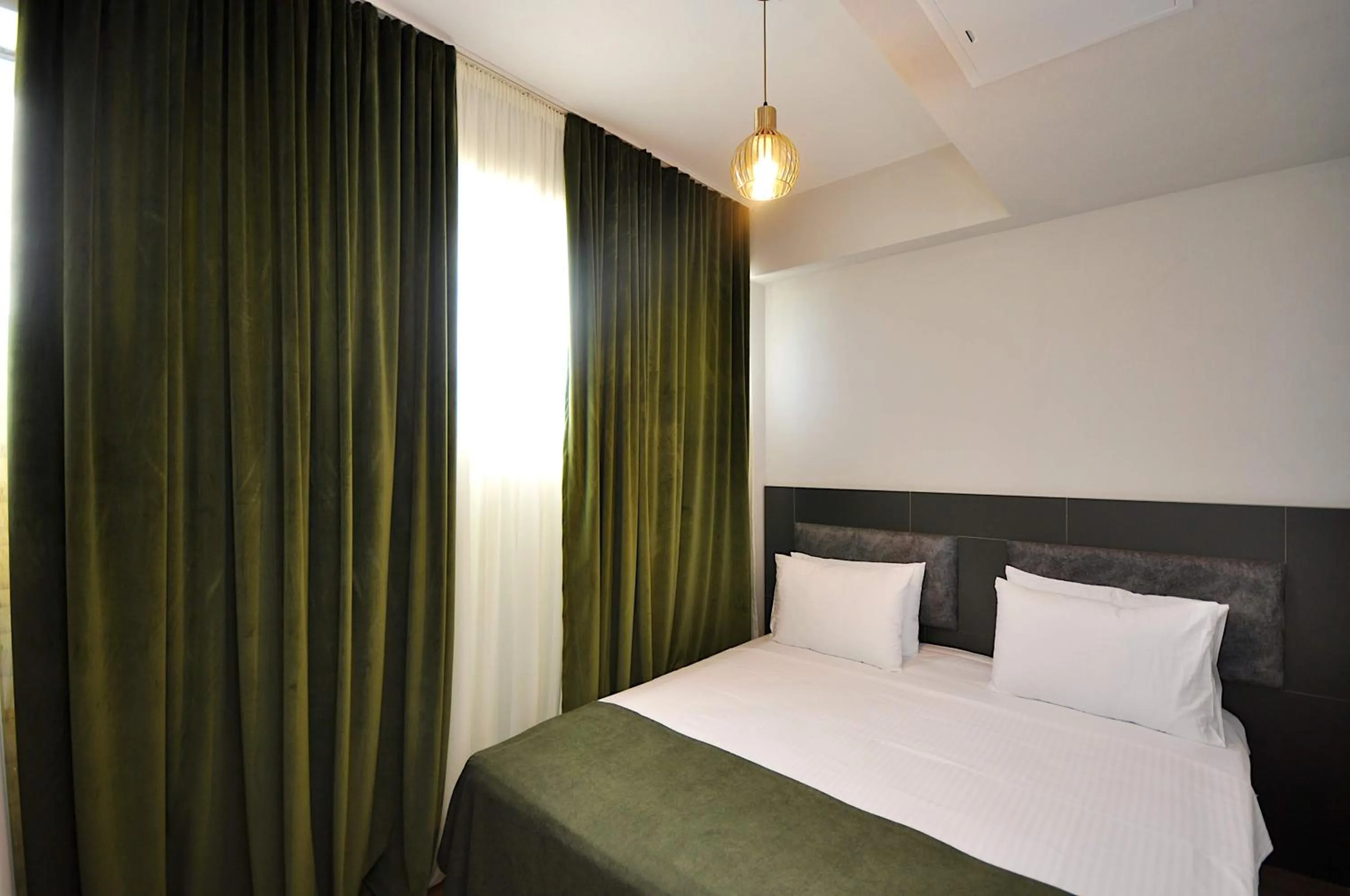 Bedroom, Bed in Jazz Hotel