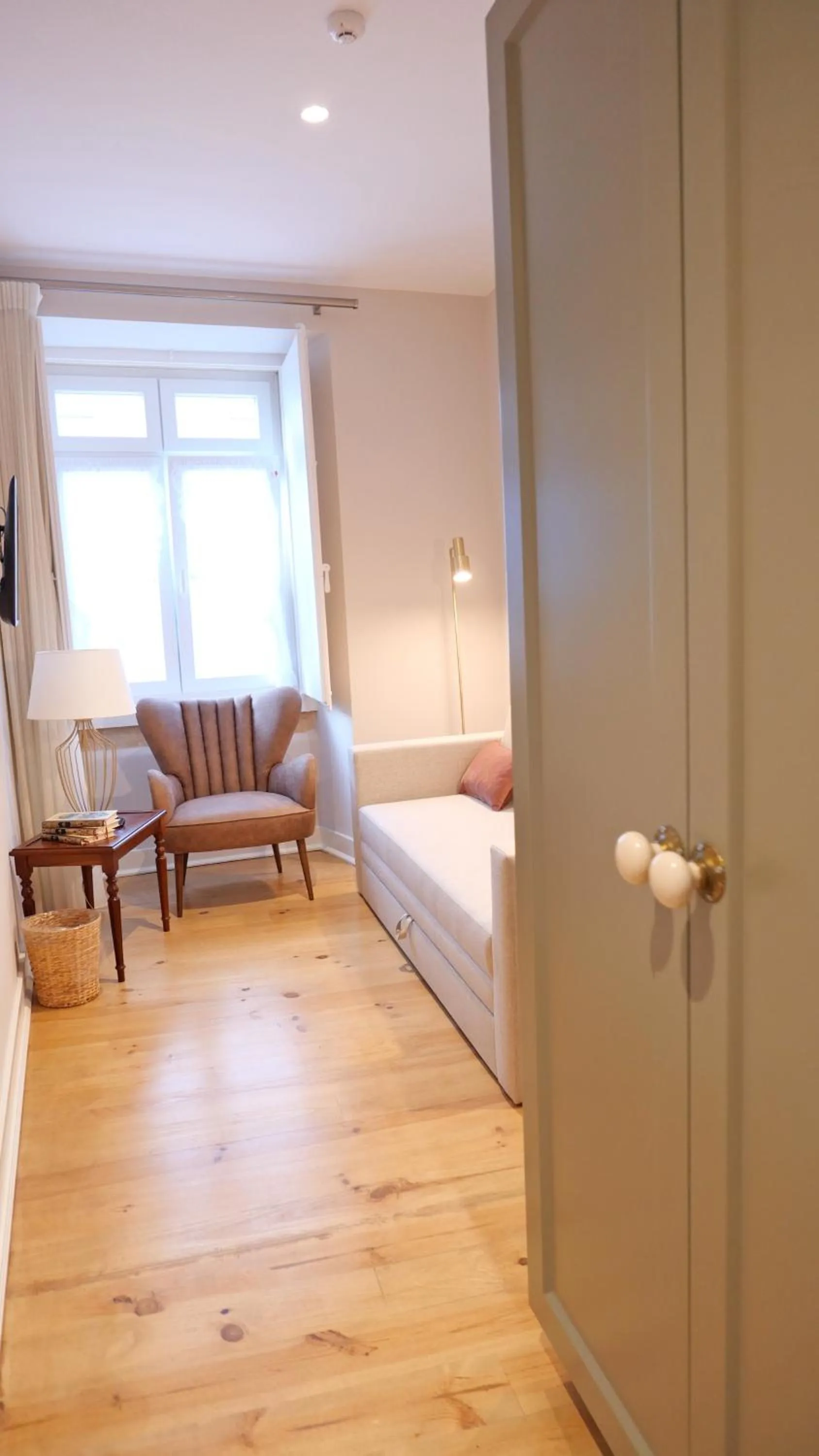 Living room, Bed in Casa dos Ofícios Hotel