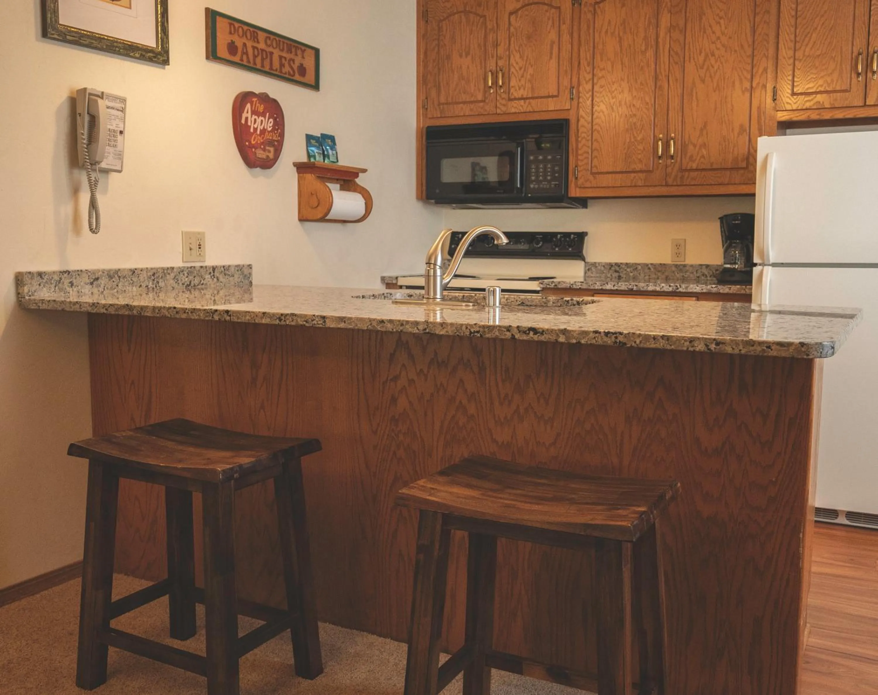 Kitchen or kitchenette in Pheasant Park Resort