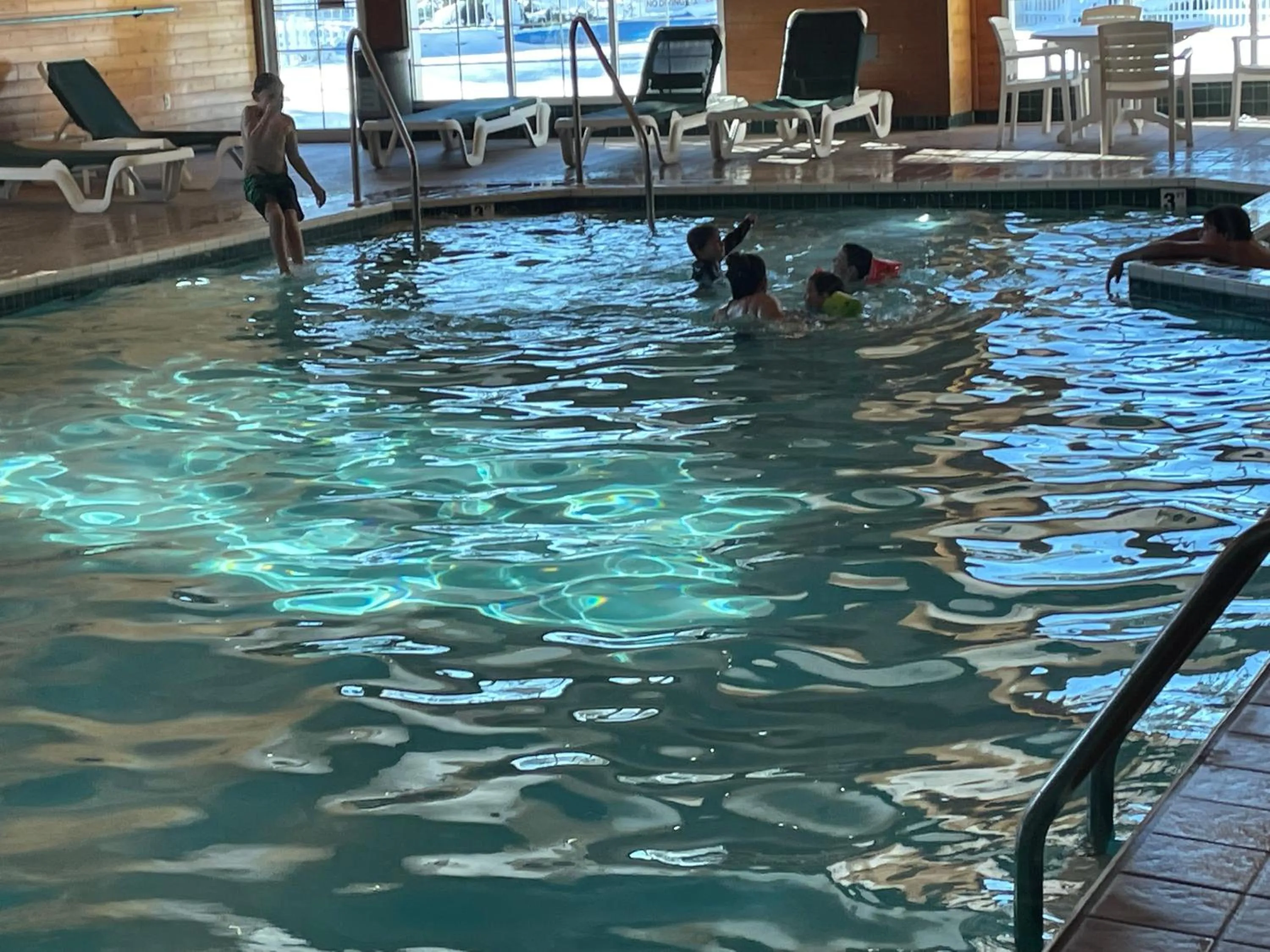 Swimming pool in Pheasant Park Resort