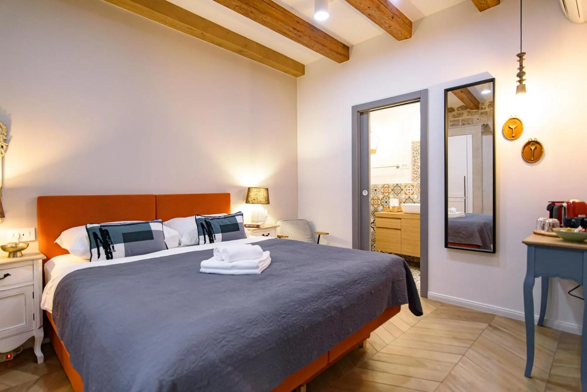 Bed in VILLA MONTE SANTO by DuHomes