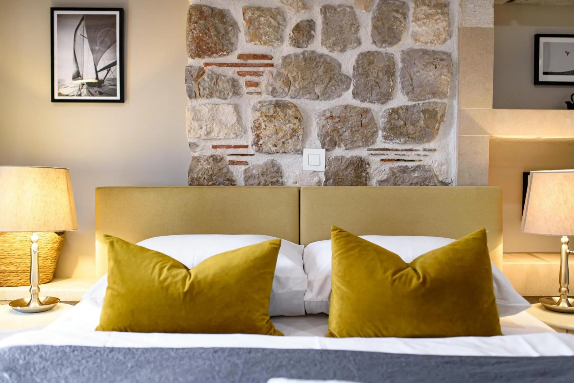 Bed in VILLA MONTE SANTO by DuHomes