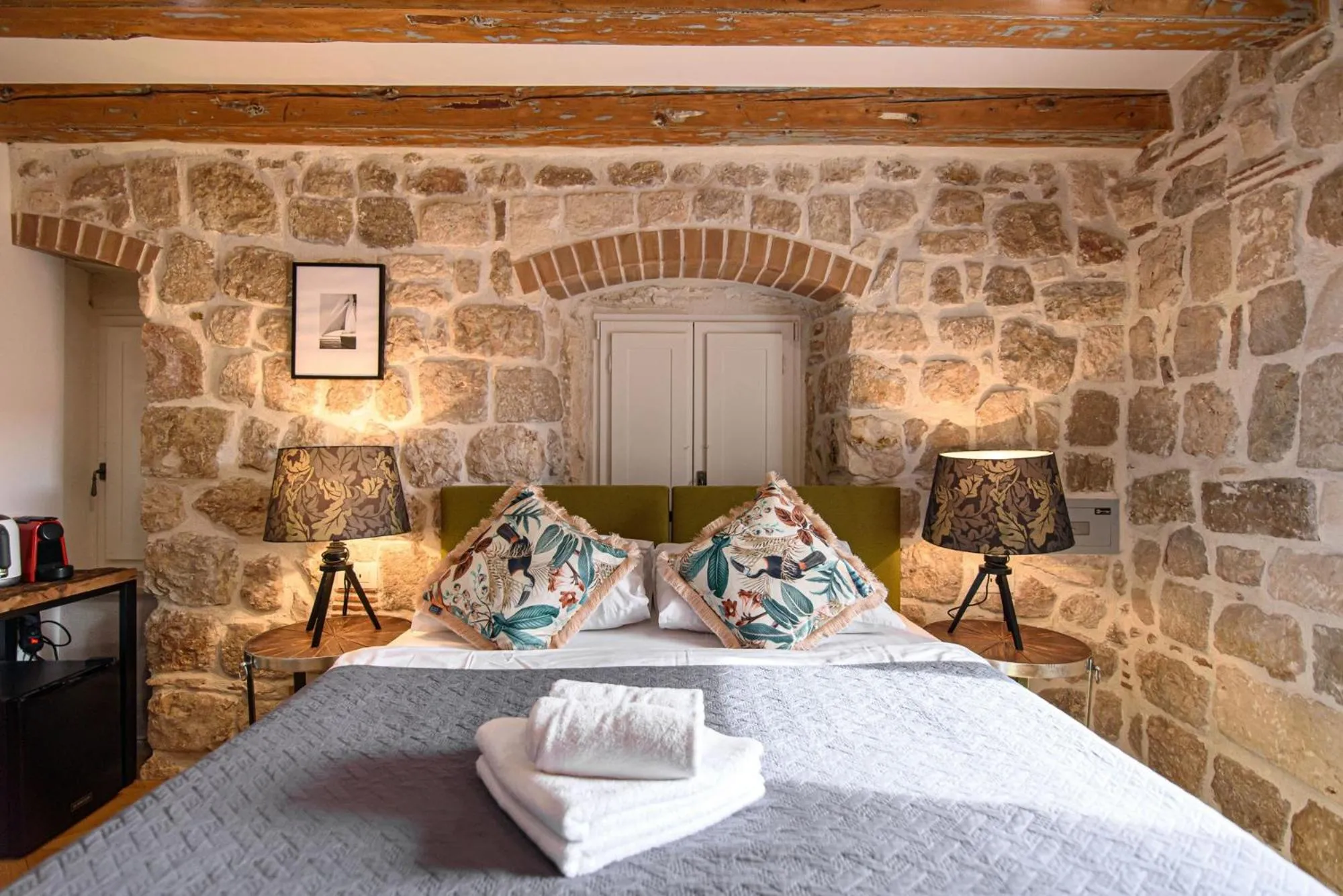 Bed in VILLA MONTE SANTO by DuHomes