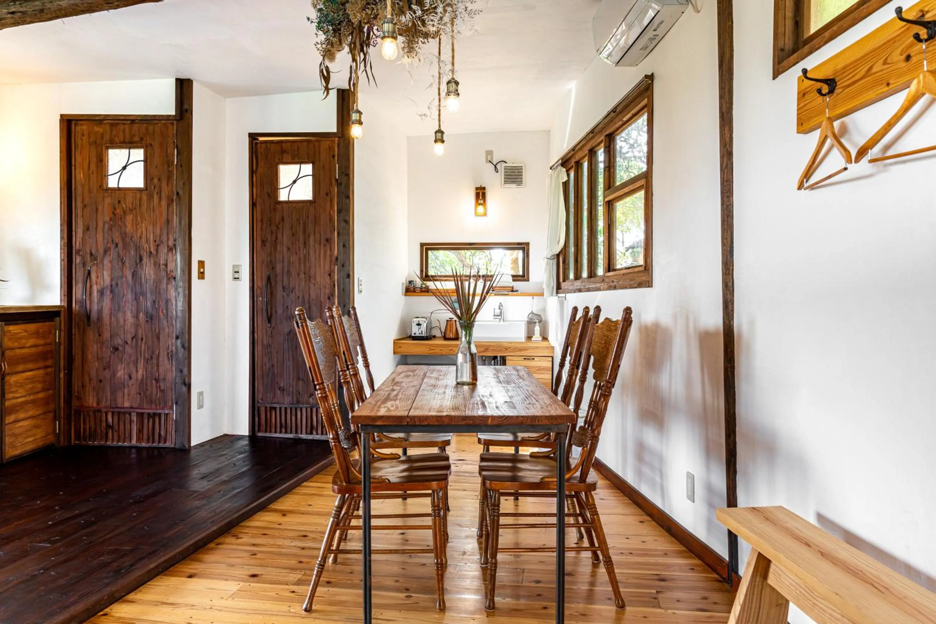 Photo of the whole room in Tree-house Hotel Morinosubako