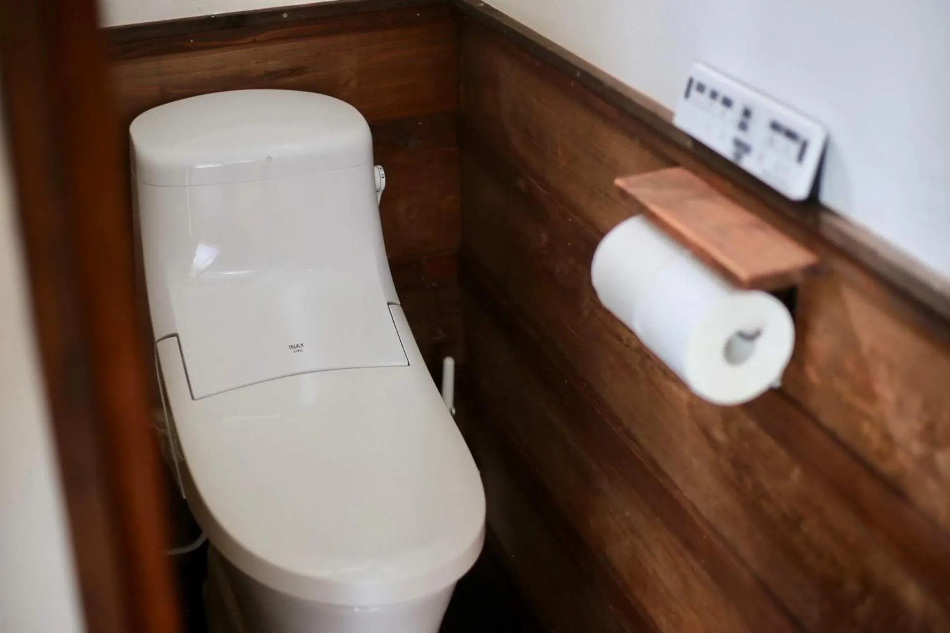 Toilet in Tree-house Hotel Morinosubako