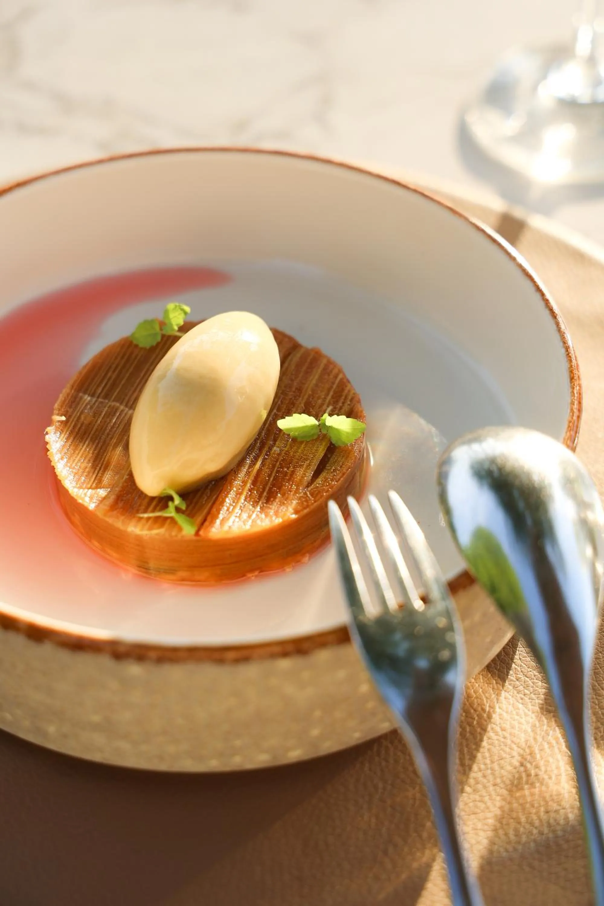 Restaurant/places to eat in Château Hôtel Grand Barrail