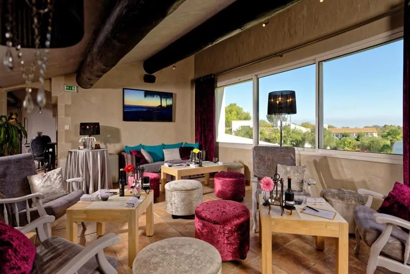 Restaurant/places to eat in Hôtel L' Estelle en Camargue