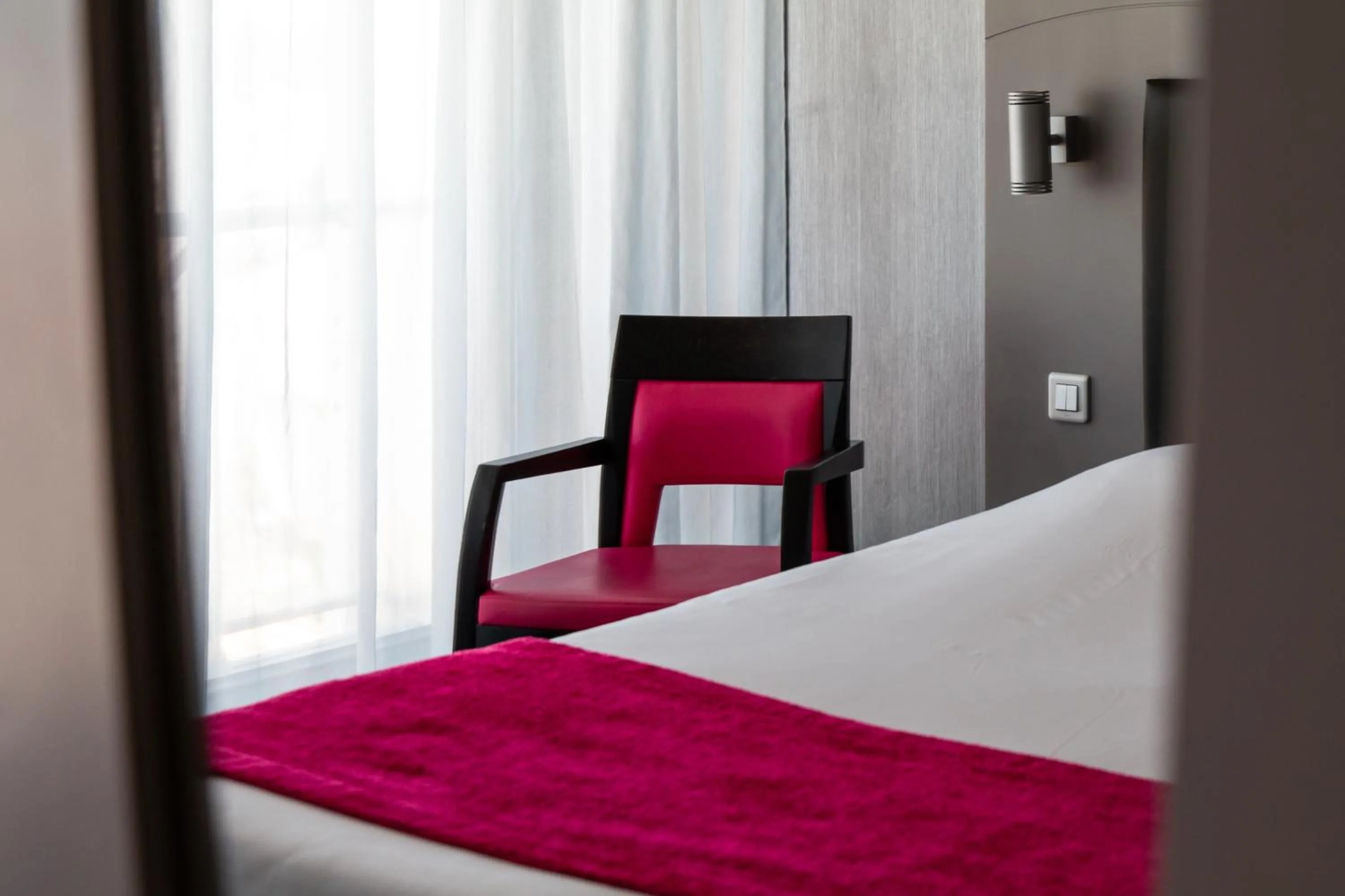 Bed in Hôtel Le Nautic