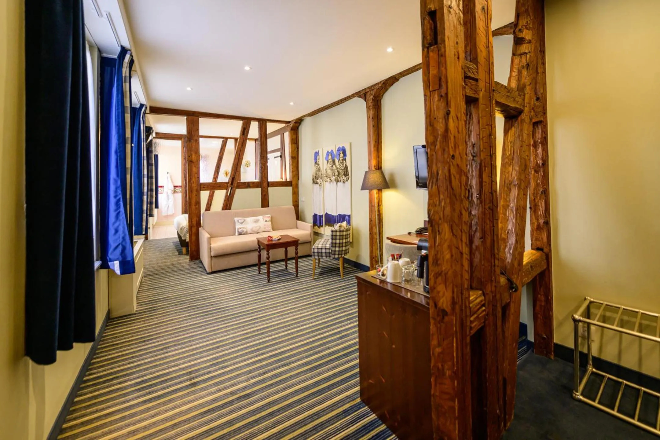 Bed in Hotel Beaucour