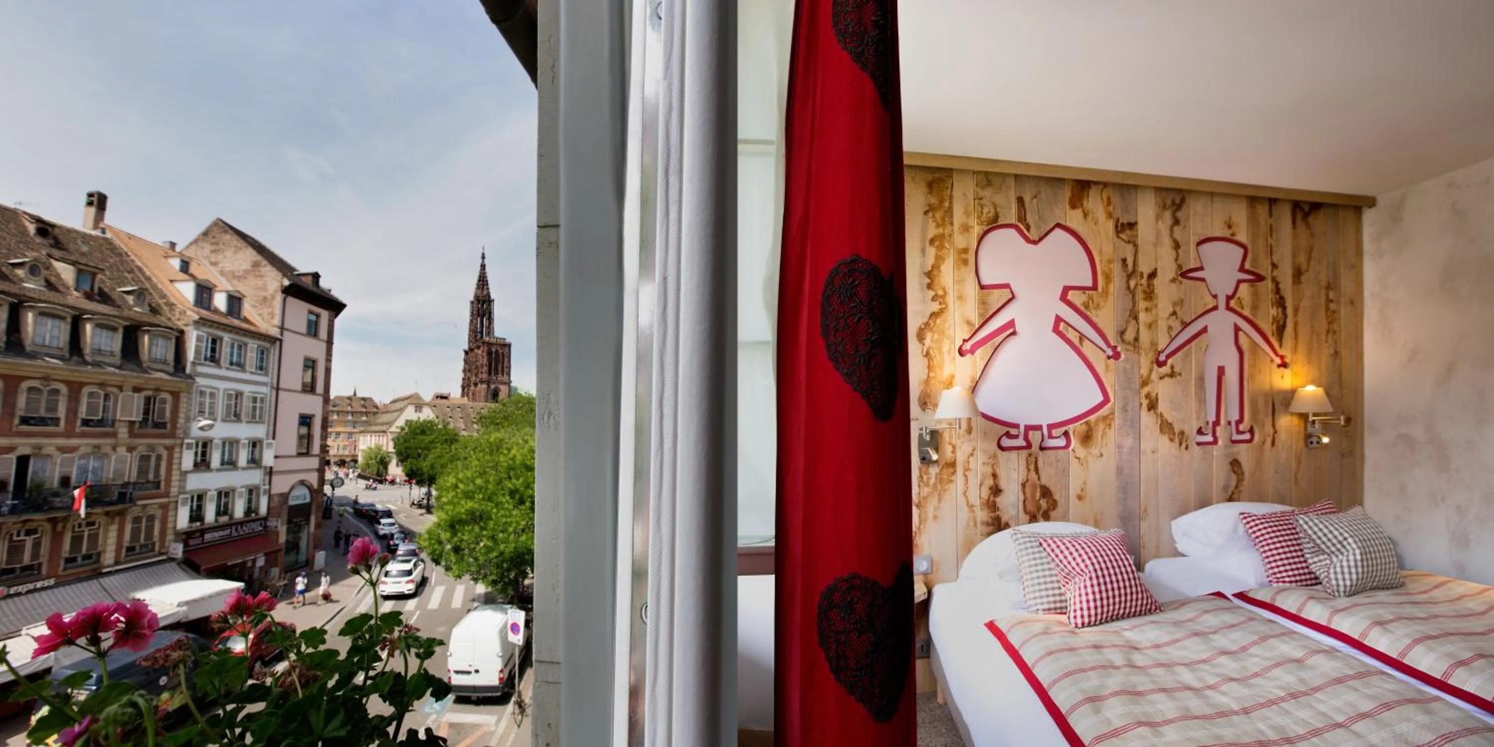 Decorative detail, Bed in Hotel Beaucour