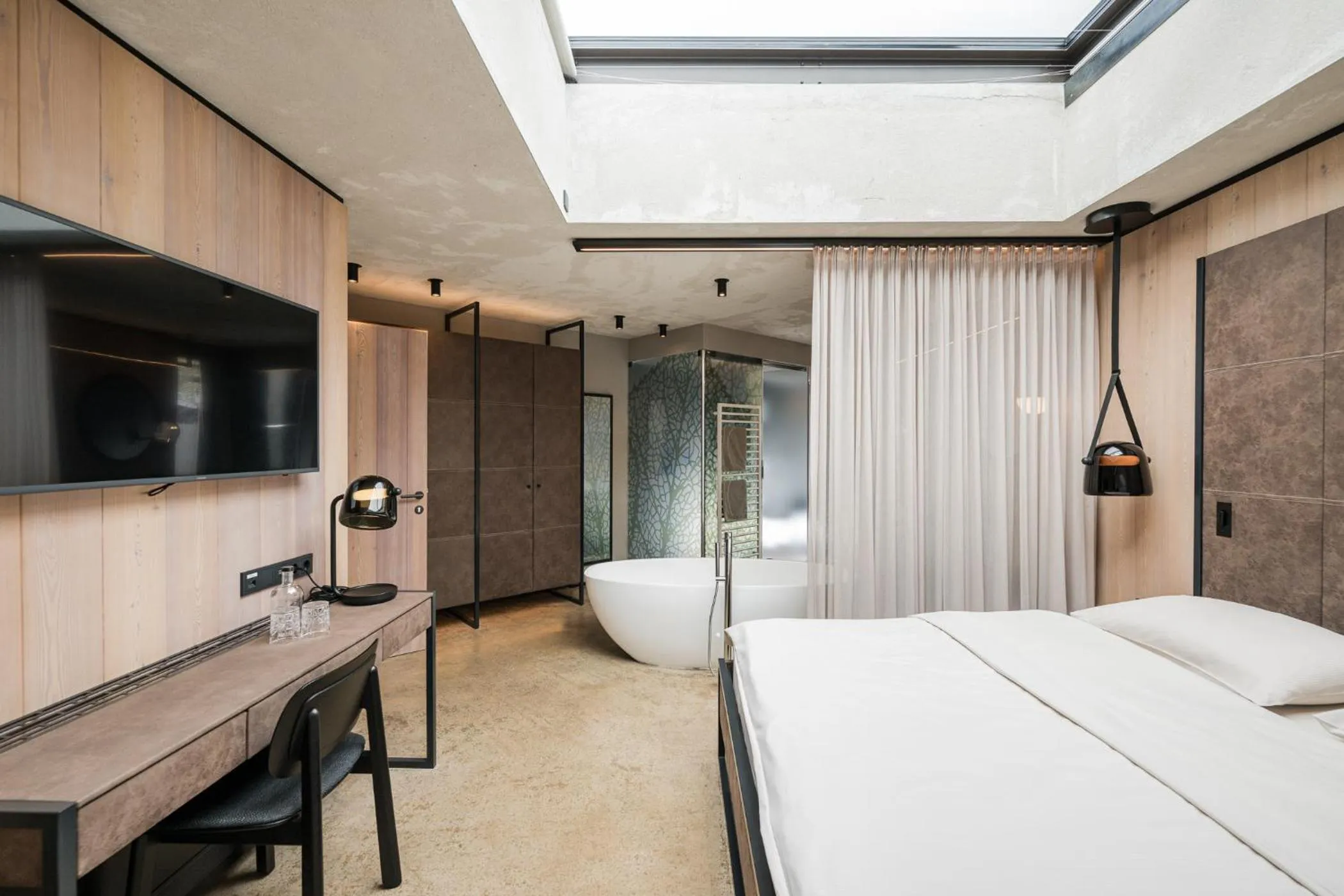 Photo of the whole room, Bed in Lindenhof Pure Luxury & Spa DolceVita Resort