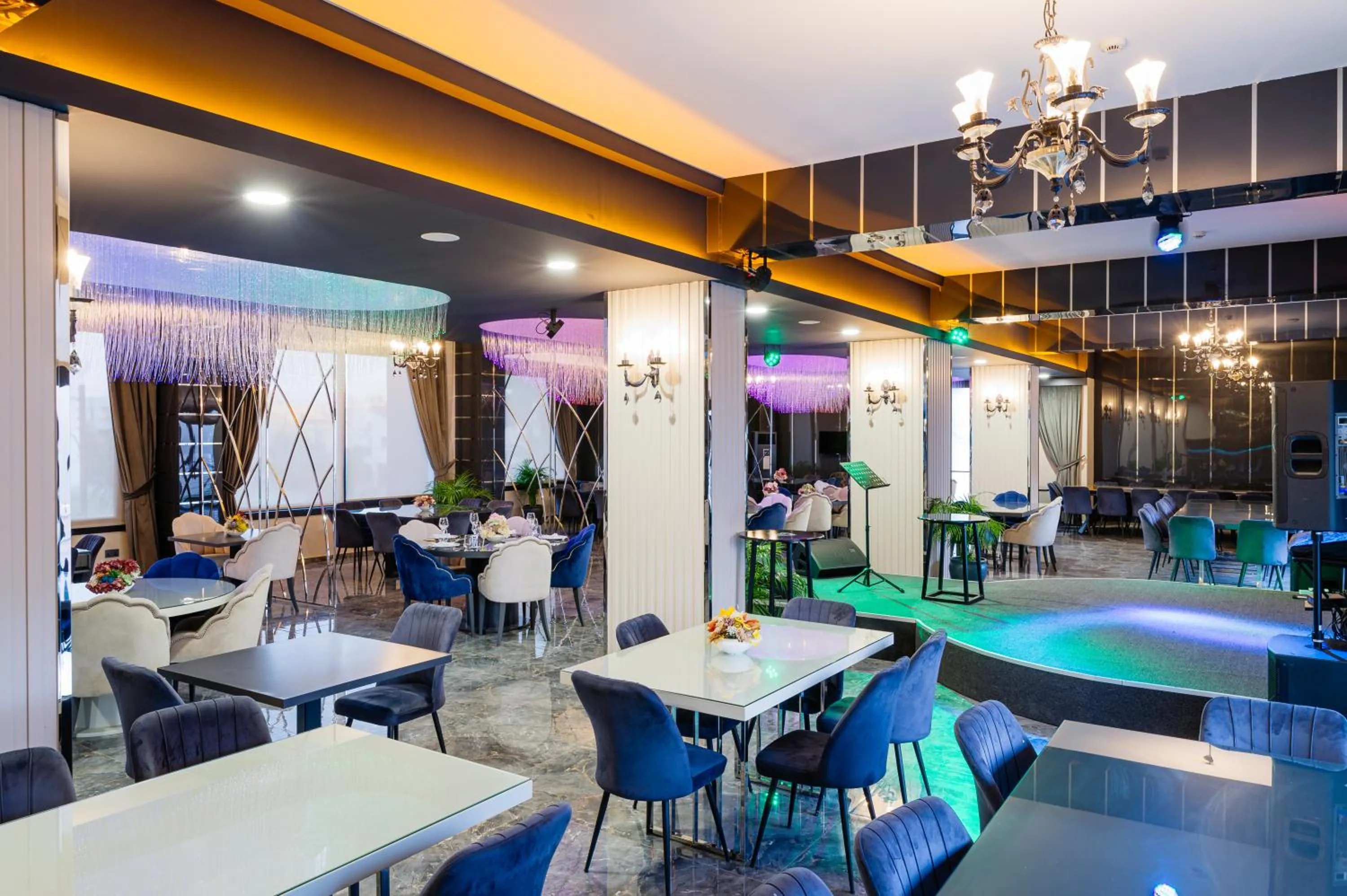 Lounge or bar in Royal Palace Hotel