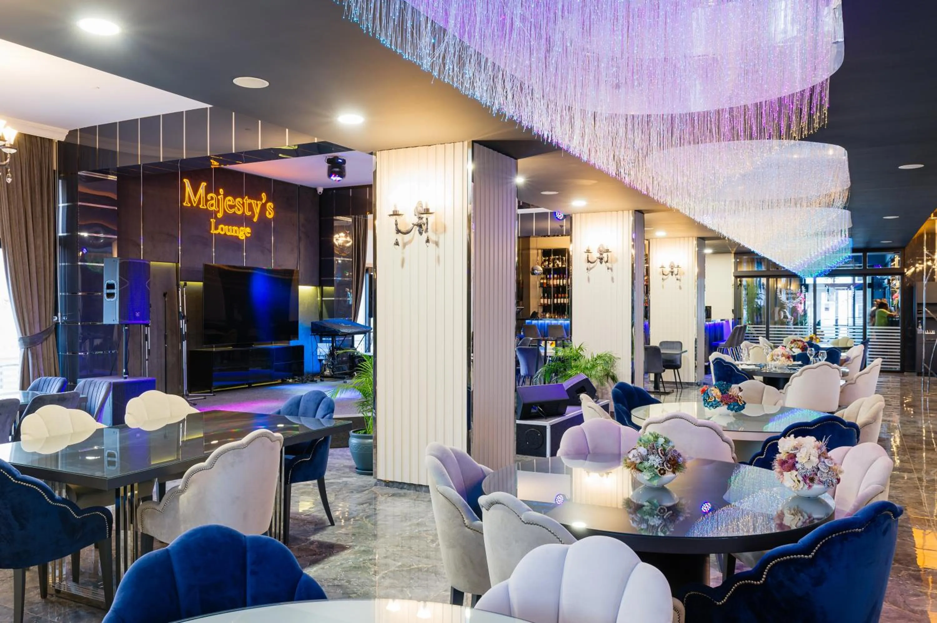 Lounge or bar in Royal Palace Hotel