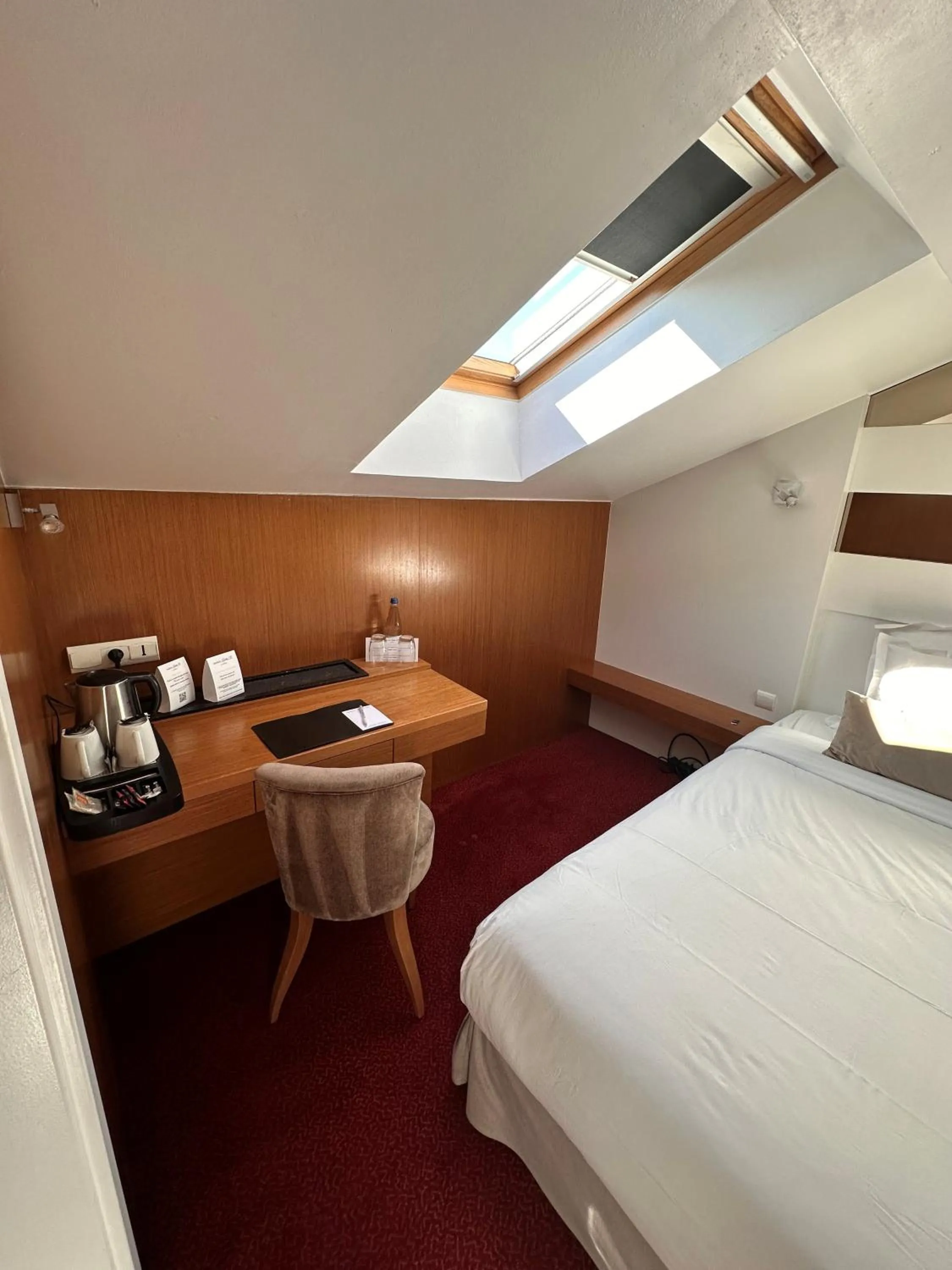 Coffee/tea facilities, Bed in Maison LUTETIA R