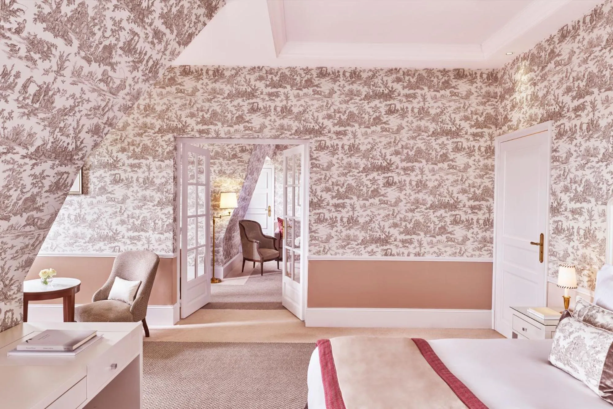 Bedroom, Bed in Hôtel Barrière Le Normandy