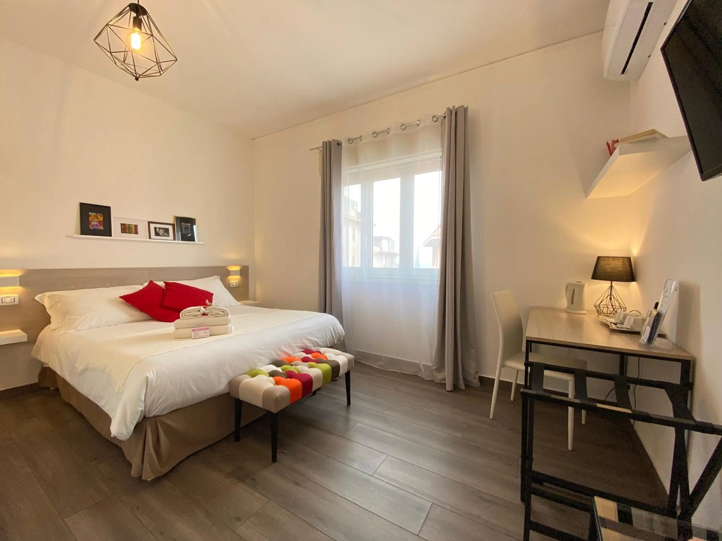 Bedroom, Bed in Ma&Mi Light Rooms